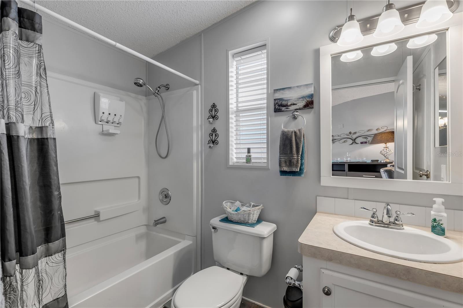 Image 21 of 50 For 110 Pine Lake Drive