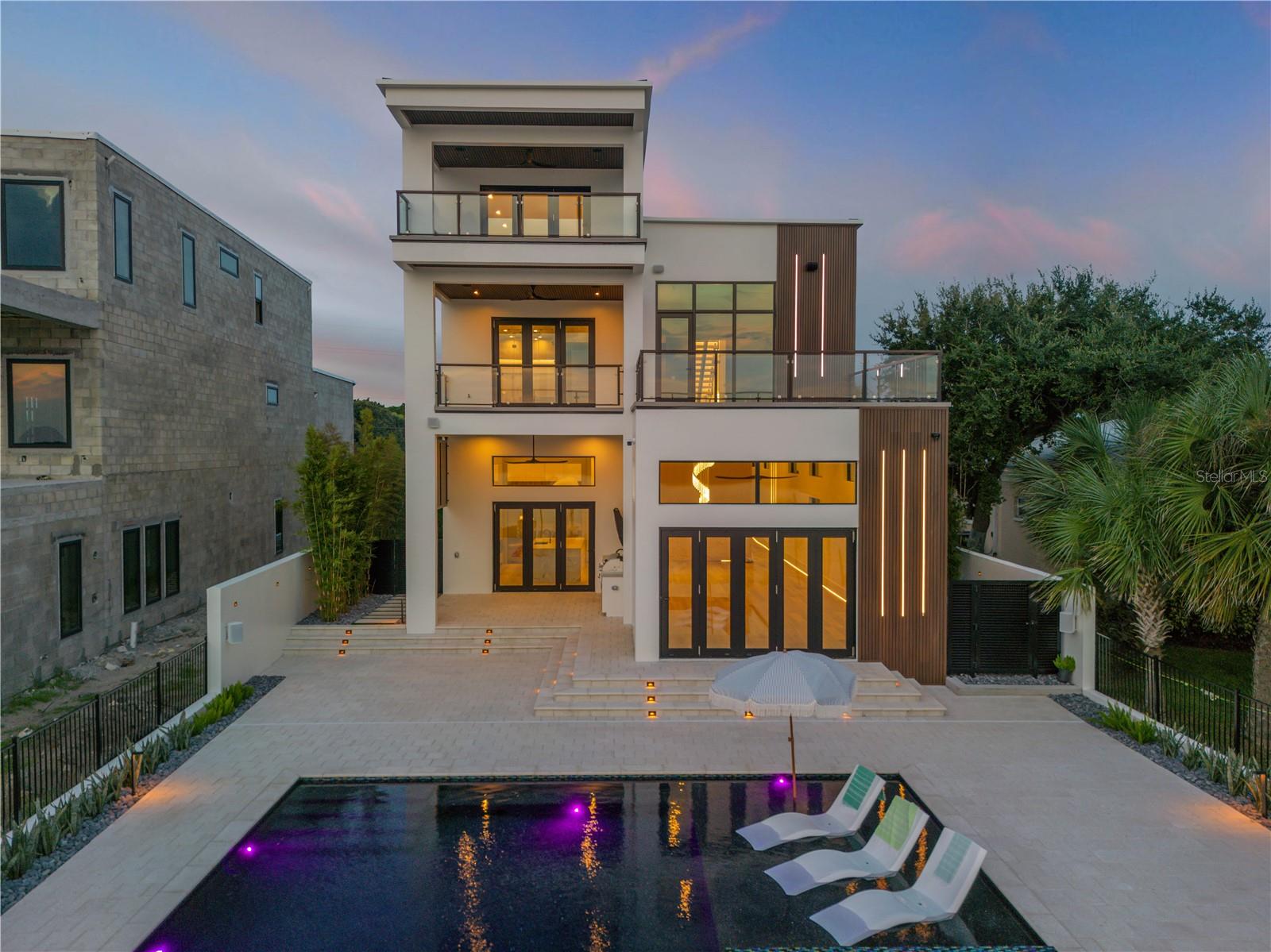 Image 15 of 95 For 1194 Peninsula Avenue