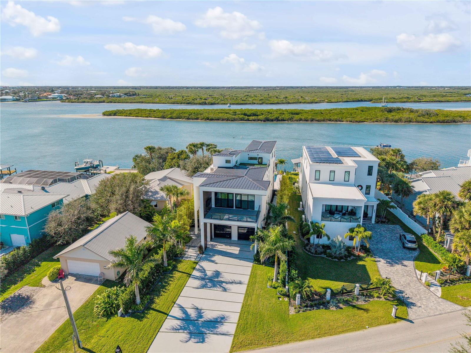 Image 26 of 95 For 1194 Peninsula Avenue