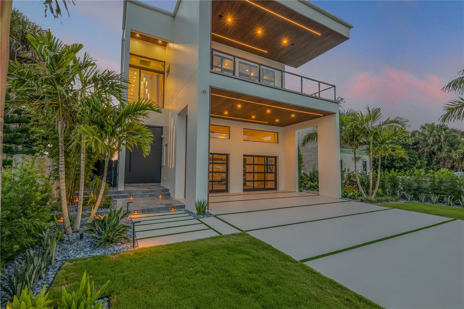 Image 28 of 95 For 1194 Peninsula Avenue