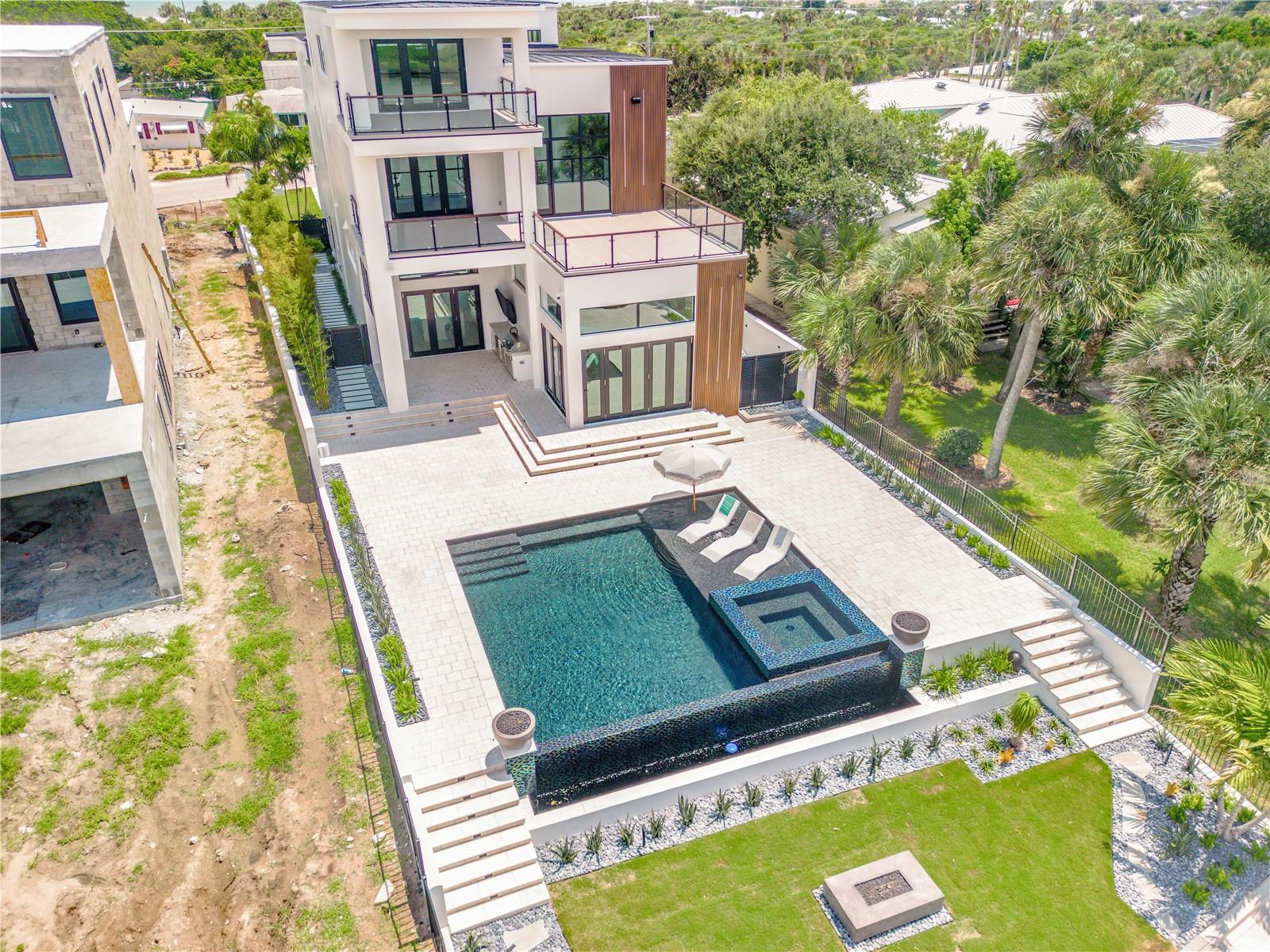 Image 46 of 95 For 1194 Peninsula Avenue