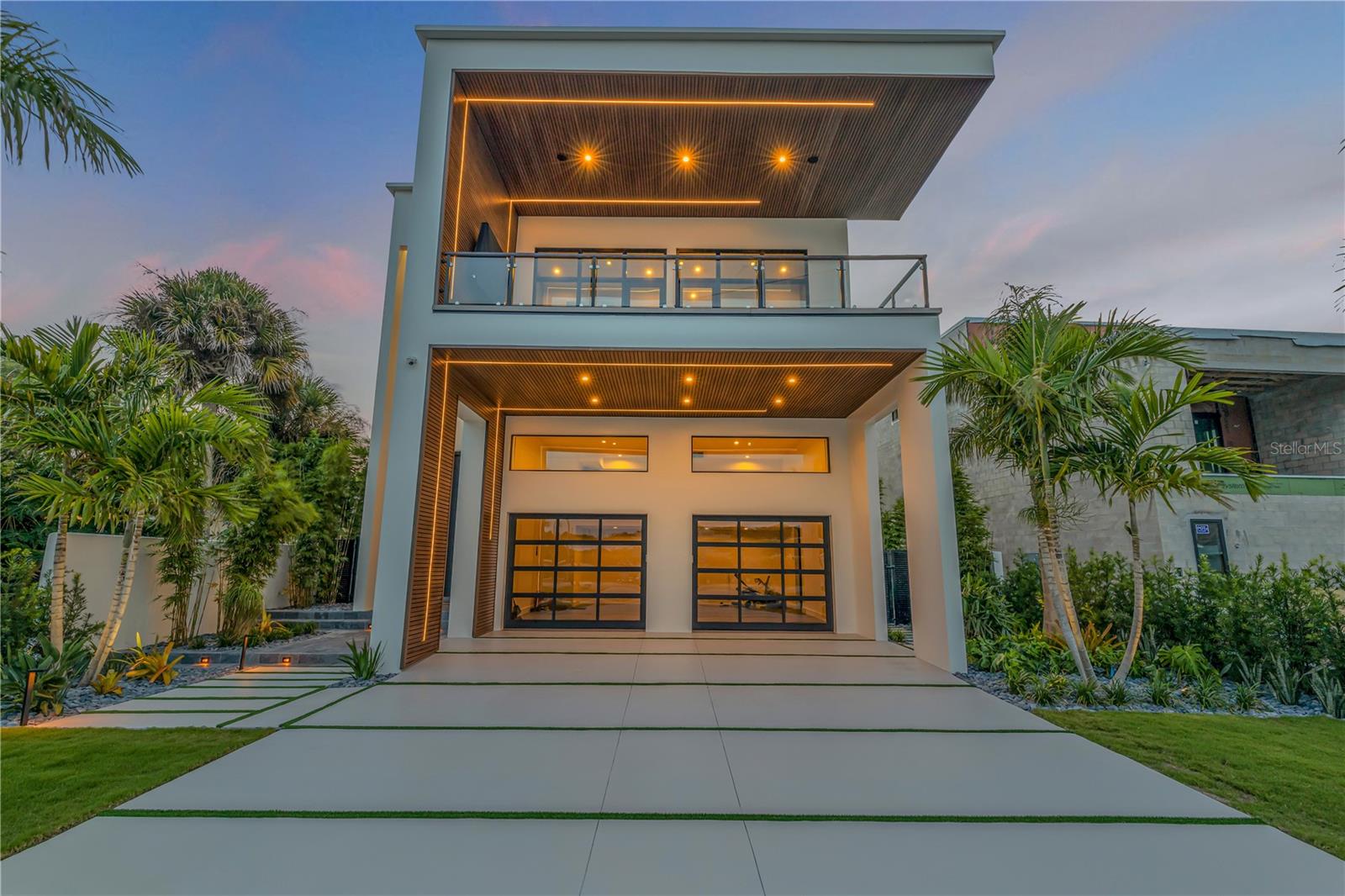 Image 53 of 95 For 1194 Peninsula Avenue