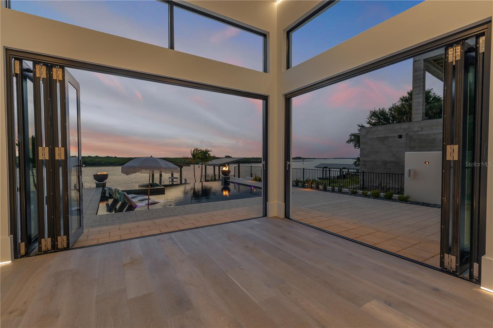 Image 56 of 95 For 1194 Peninsula Avenue