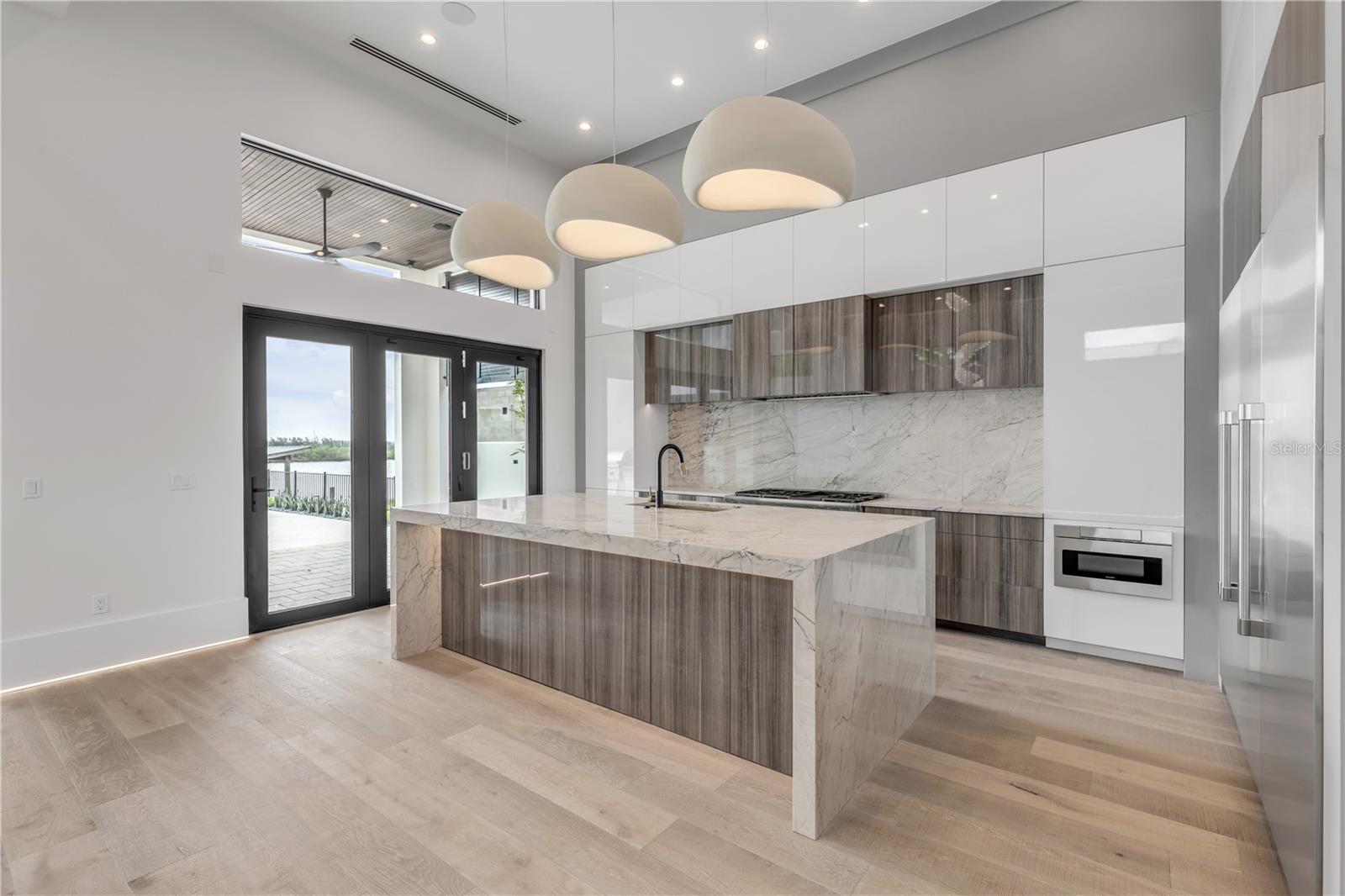 Image 6 of 95 For 1194 Peninsula Avenue