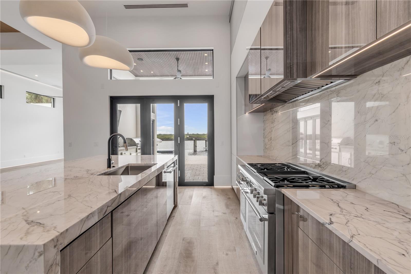 Image 7 of 95 For 1194 Peninsula Avenue