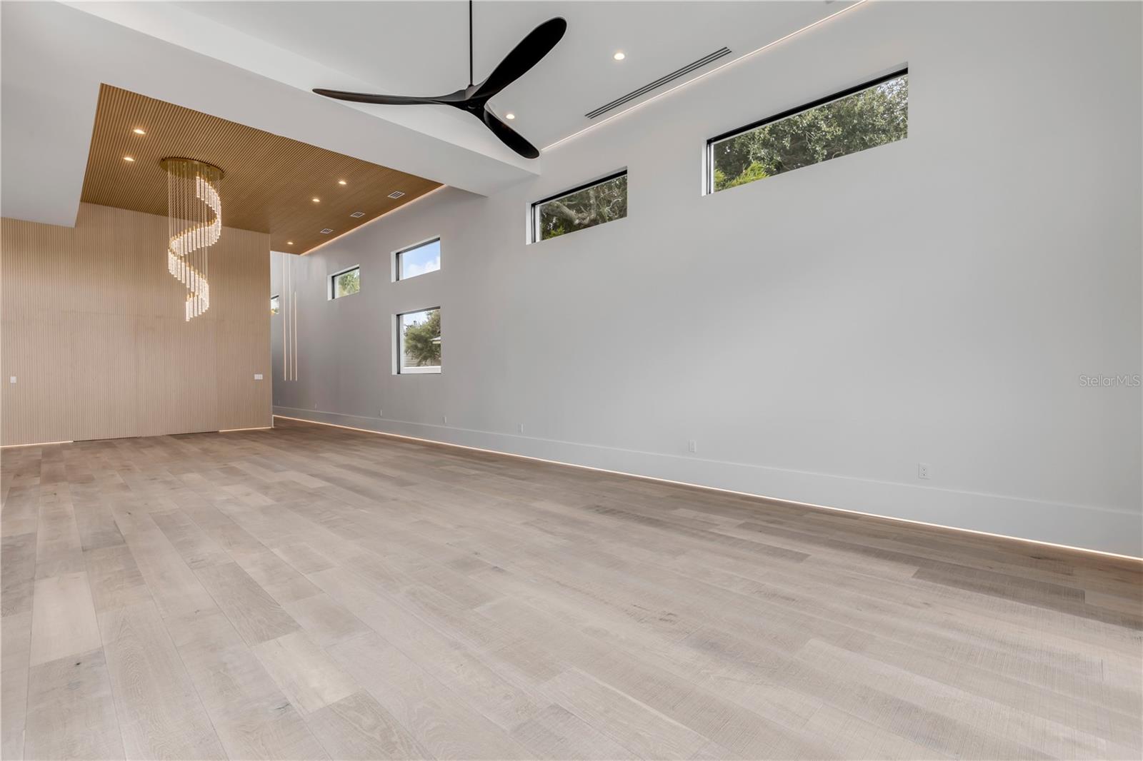 Image 78 of 95 For 1194 Peninsula Avenue