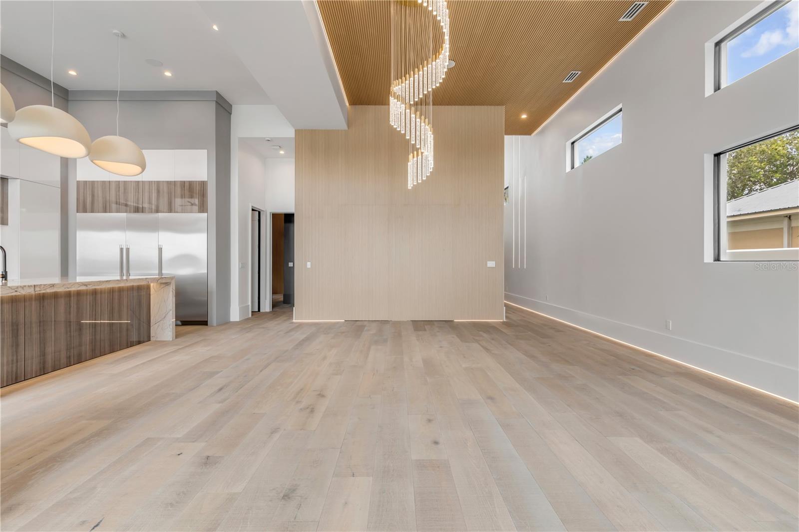 Image 79 of 95 For 1194 Peninsula Avenue