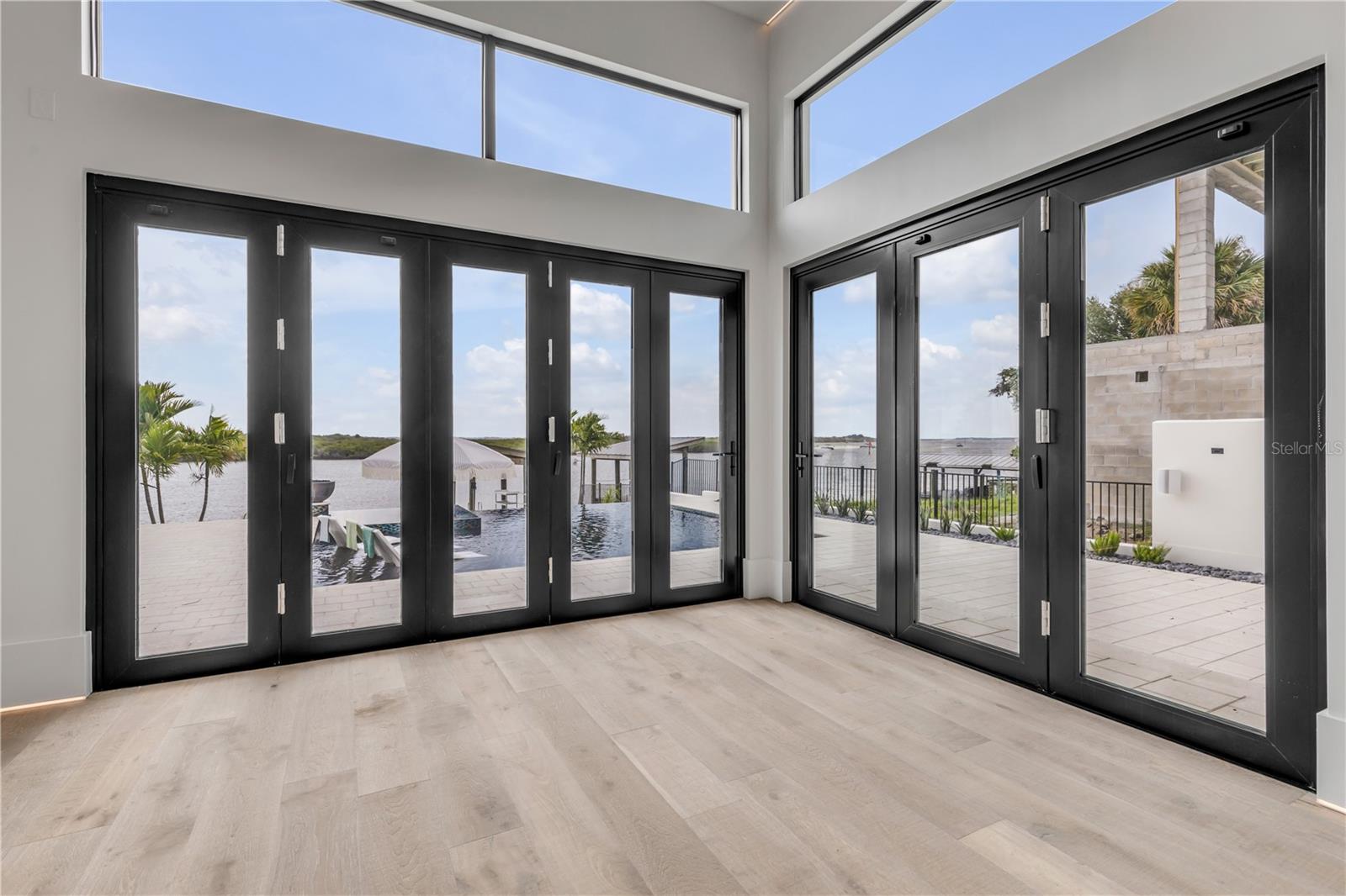 Image 80 of 95 For 1194 Peninsula Avenue