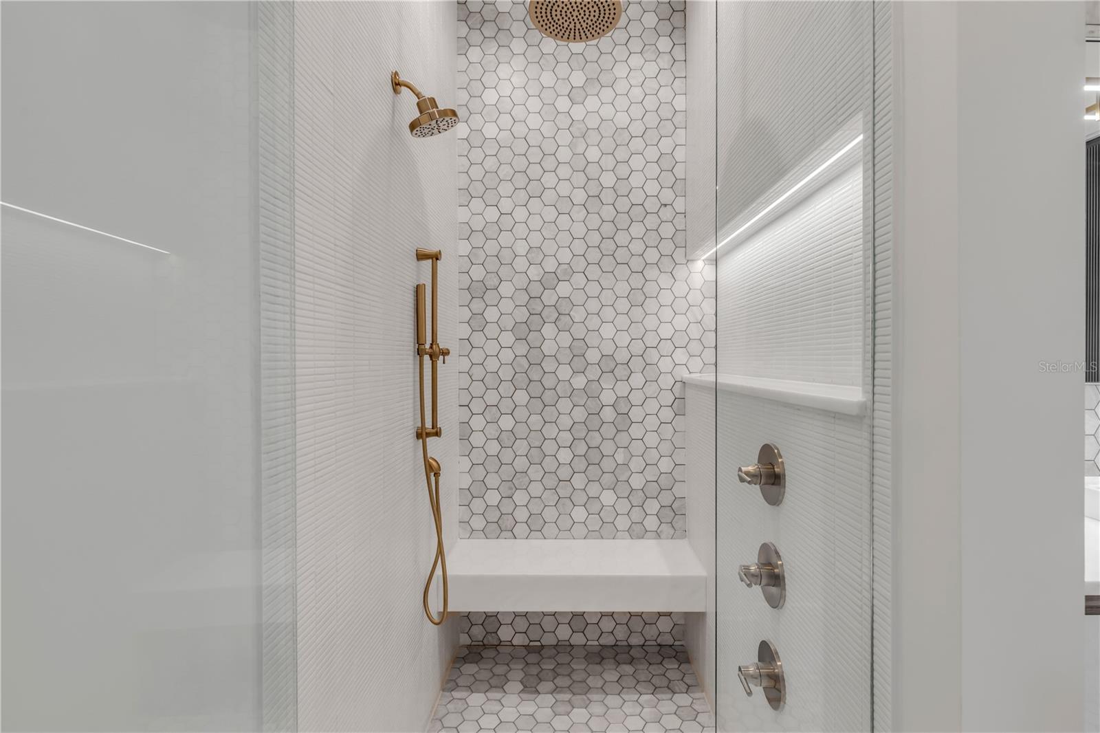 Image 82 of 95 For 1194 Peninsula Avenue