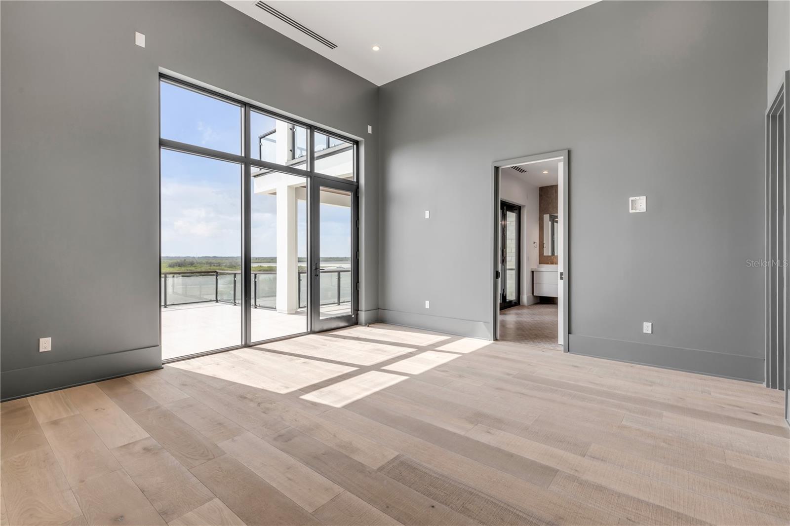 Image 86 of 95 For 1194 Peninsula Avenue