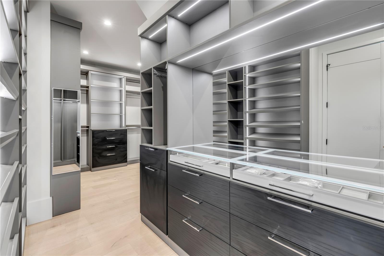 Image 87 of 95 For 1194 Peninsula Avenue