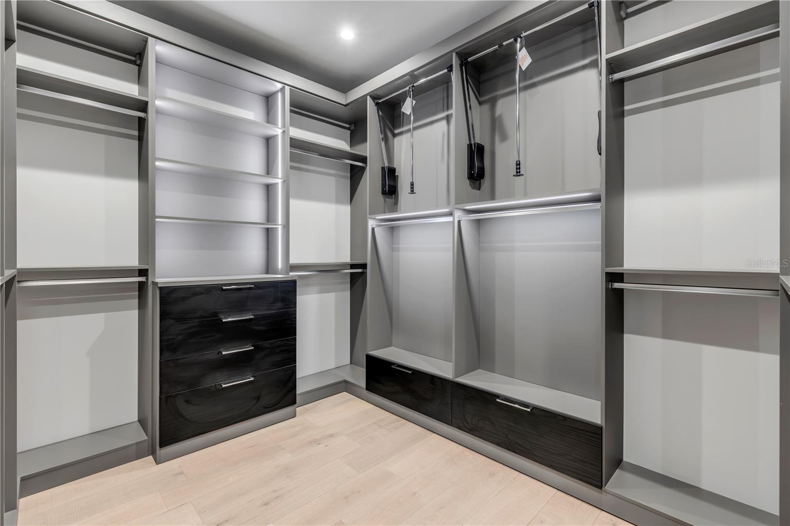 Image 88 of 95 For 1194 Peninsula Avenue