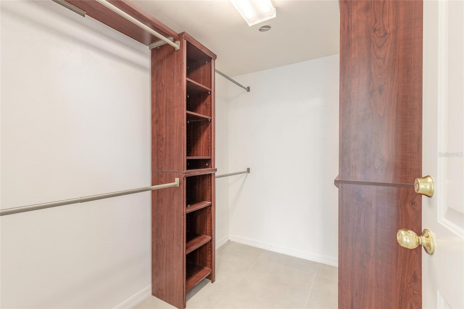 Image 15 of 35 For 1694 Town Park Drive