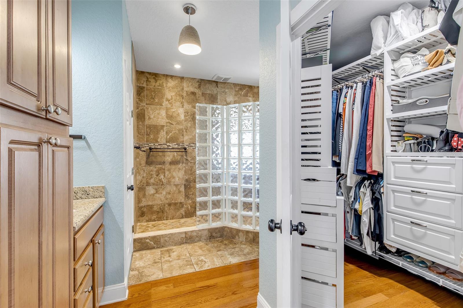 Image 41 of 95 For 330 Country Circle Drive E