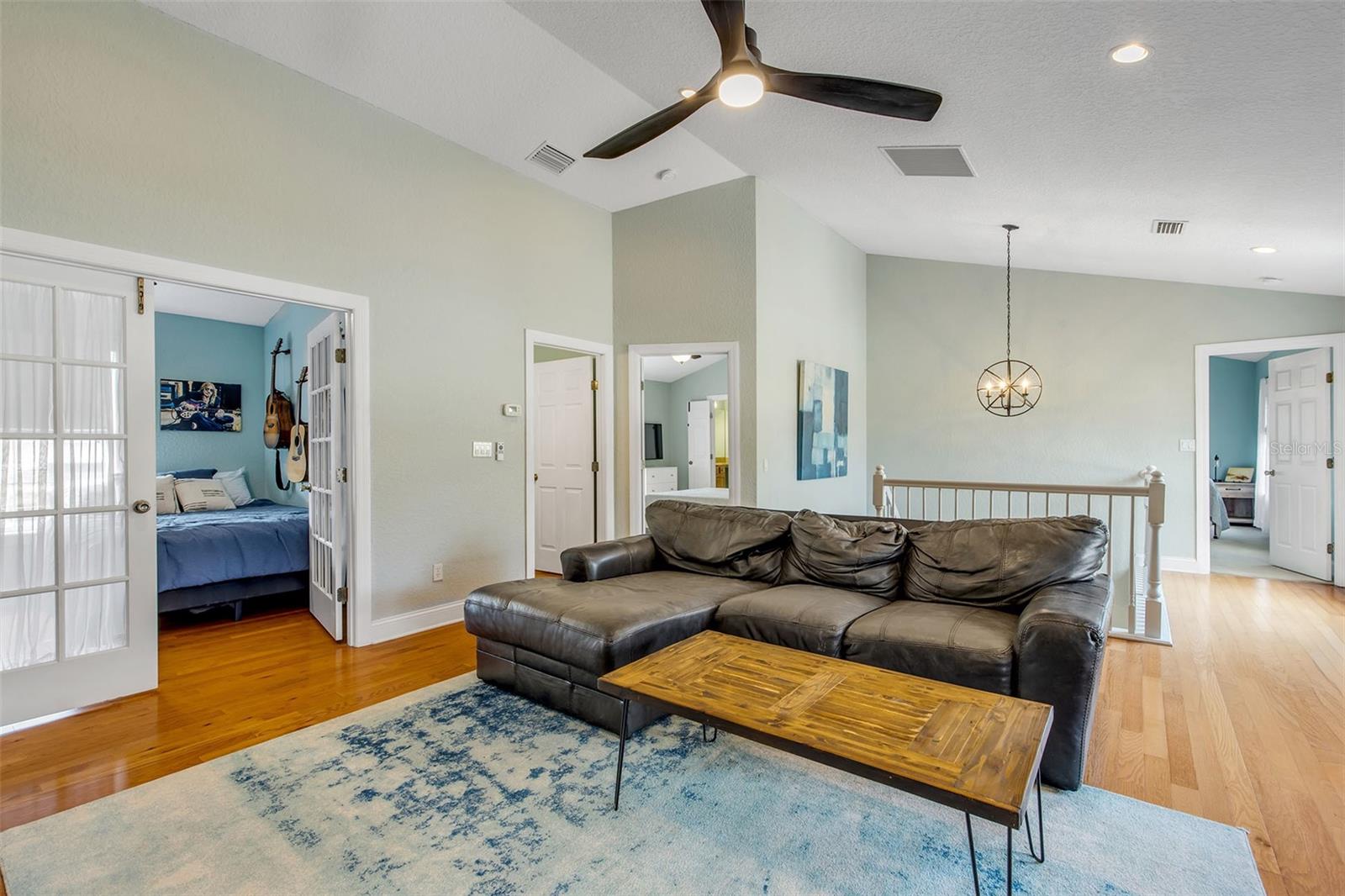 Image 49 of 95 For 330 Country Circle Drive E