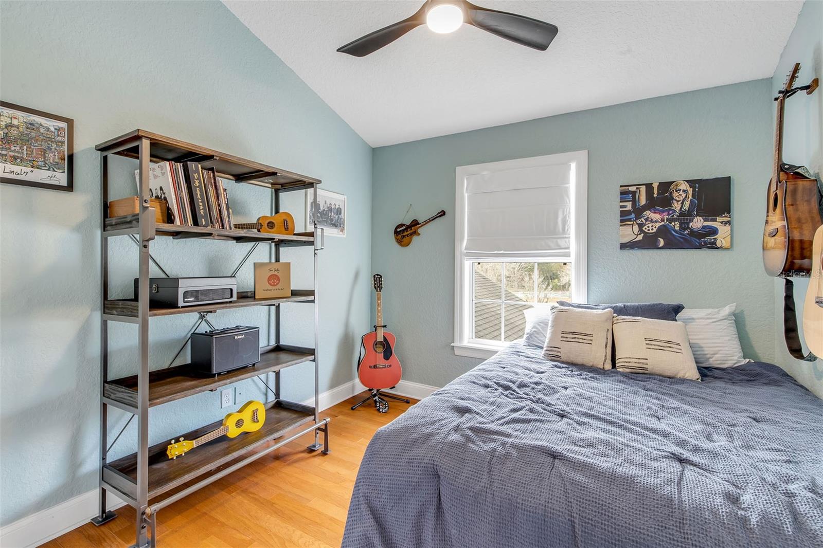 Image 60 of 95 For 330 Country Circle Drive E