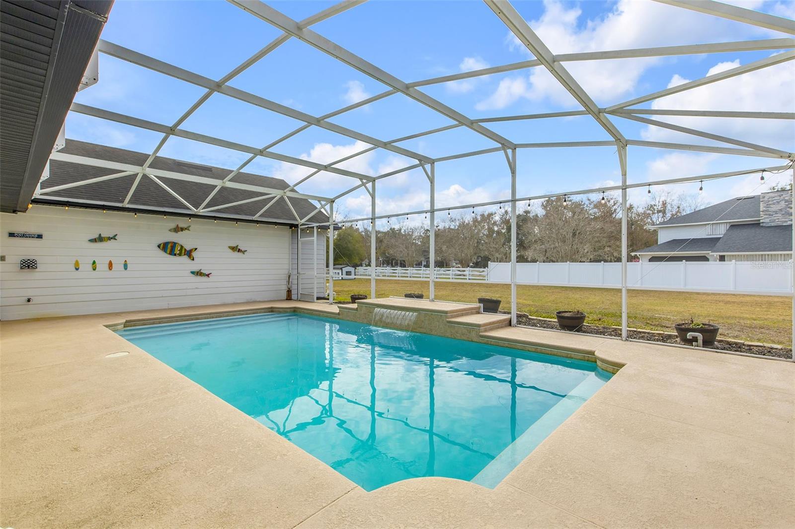 Image 70 of 95 For 330 Country Circle Drive E