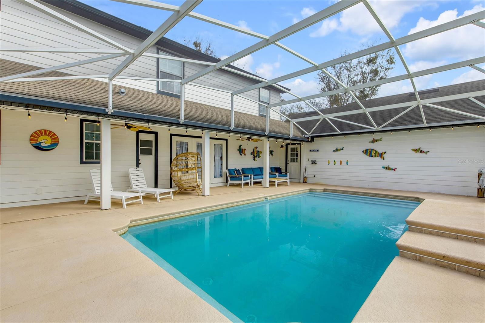 Image 71 of 95 For 330 Country Circle Drive E