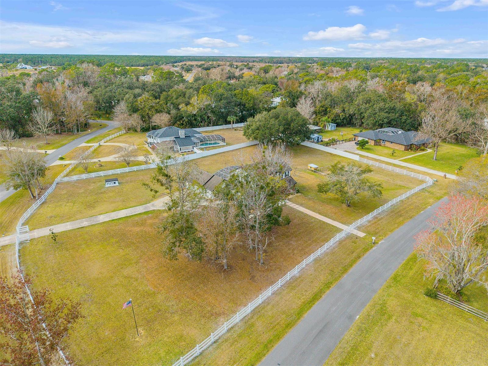 Image 80 of 95 For 330 Country Circle Drive E