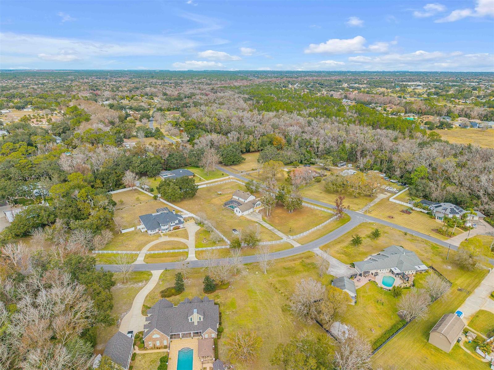 Image 84 of 95 For 330 Country Circle Drive E