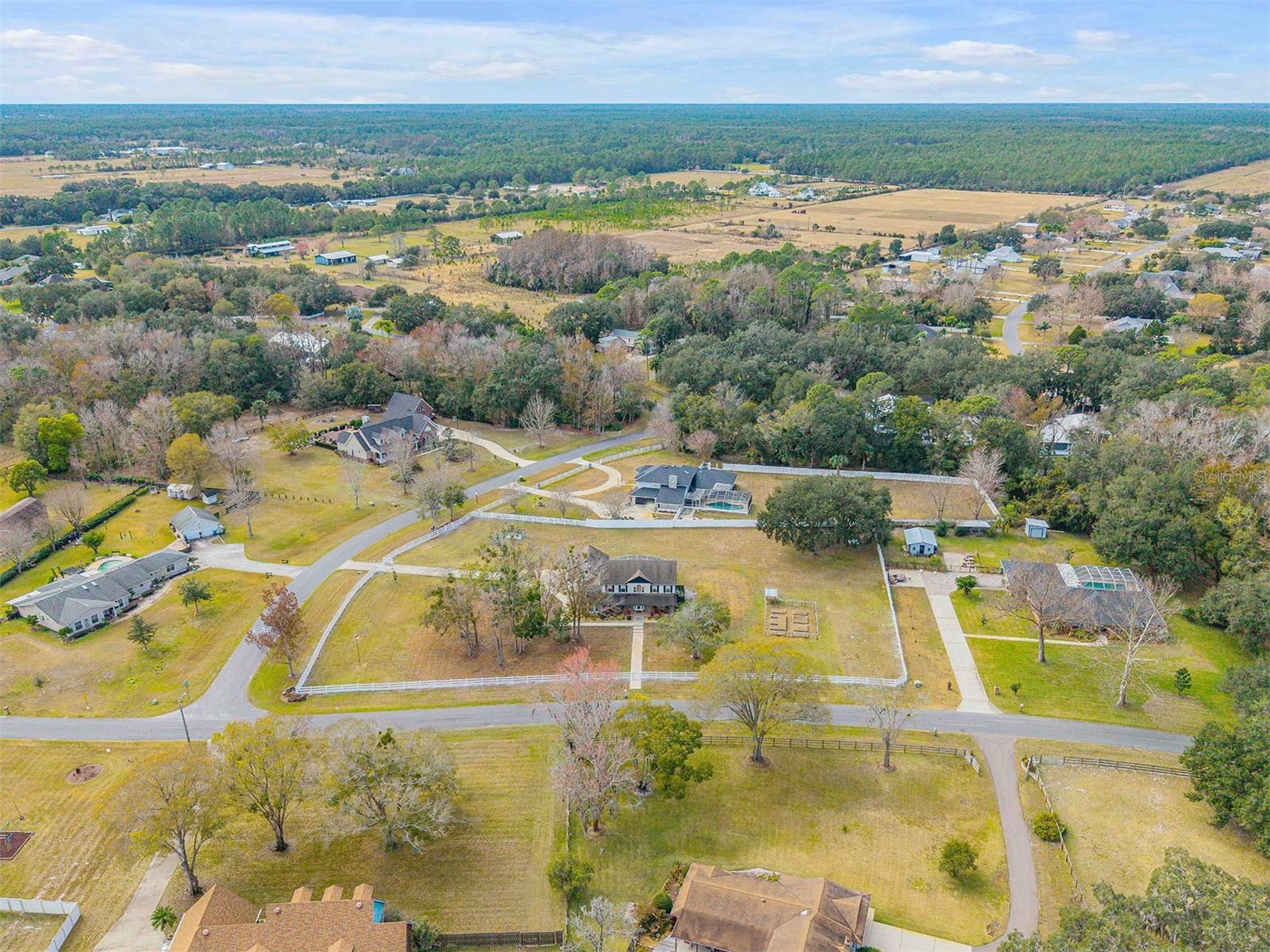 Image 87 of 95 For 330 Country Circle Drive E