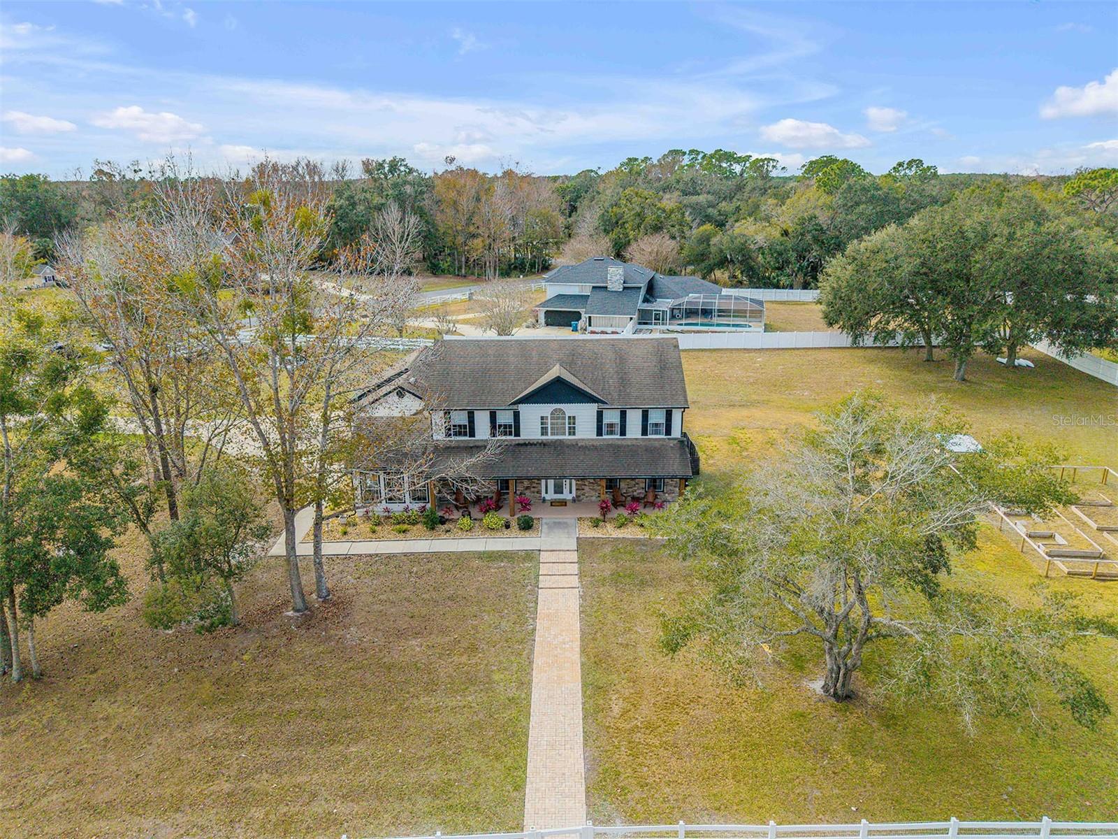 Image 92 of 95 For 330 Country Circle Drive E