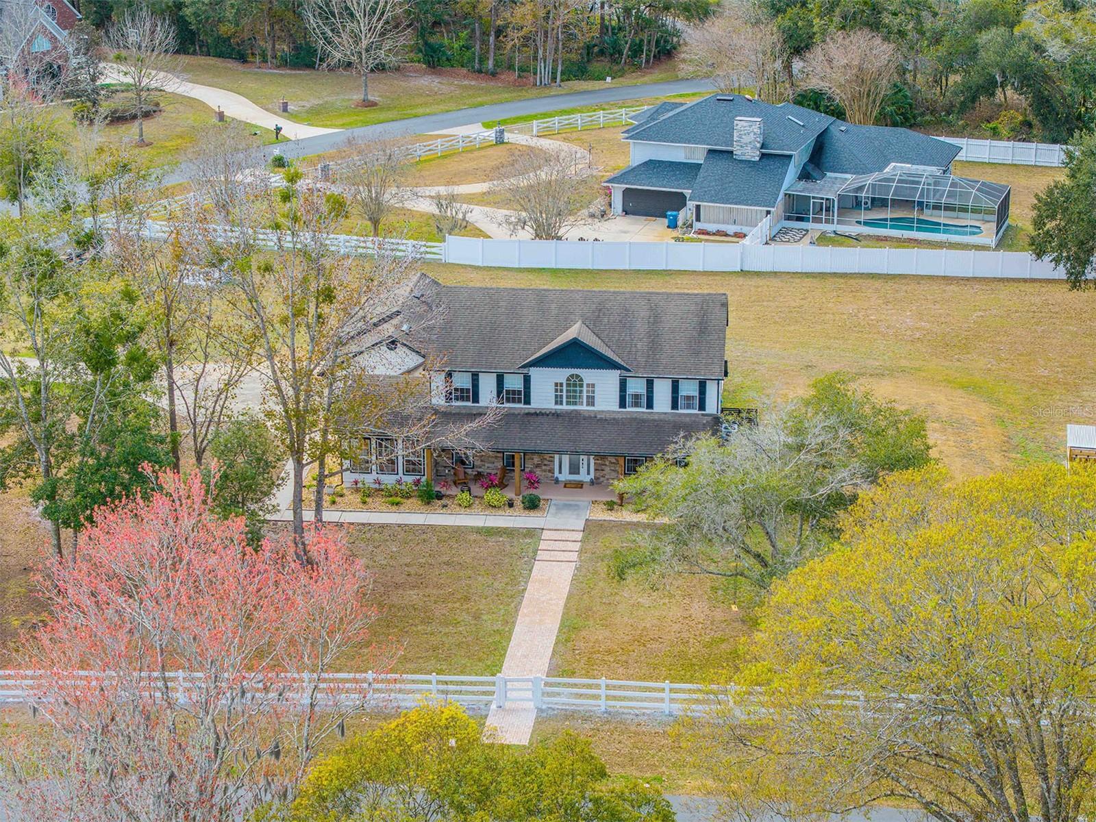 Image 94 of 95 For 330 Country Circle Drive E