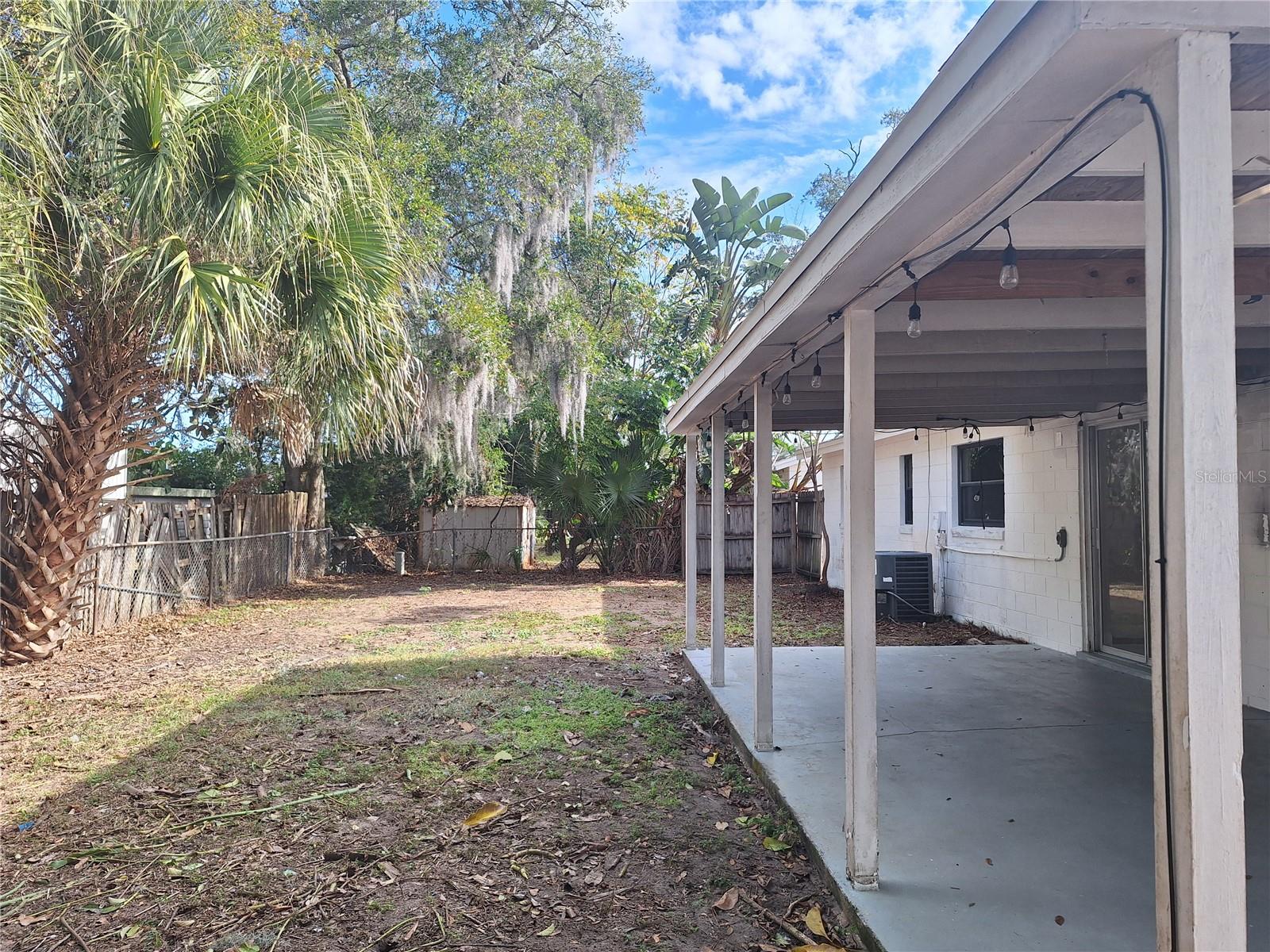 Image 17 of 21 For 607 Edward Street