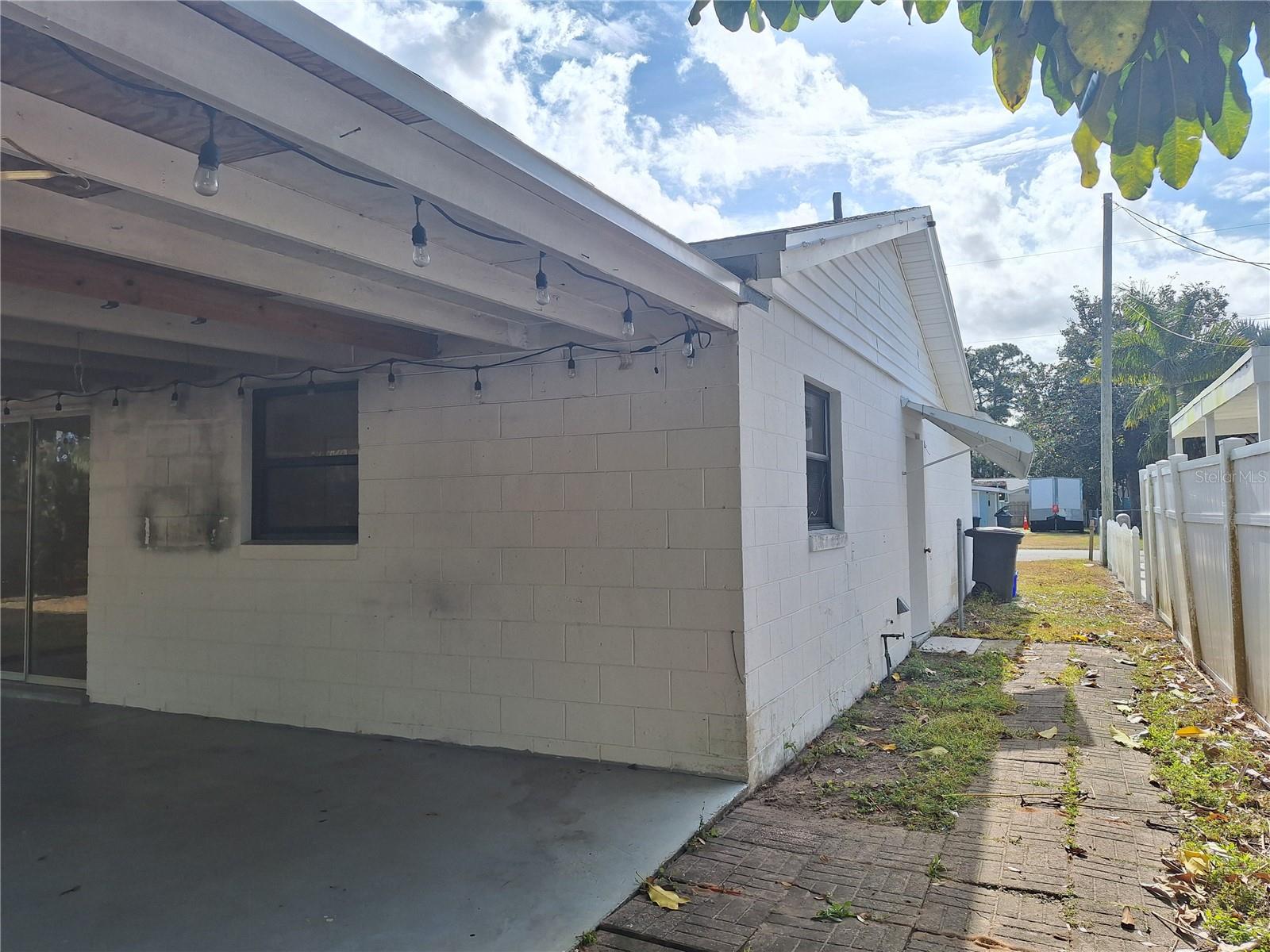 Image 21 of 21 For 607 Edward Street