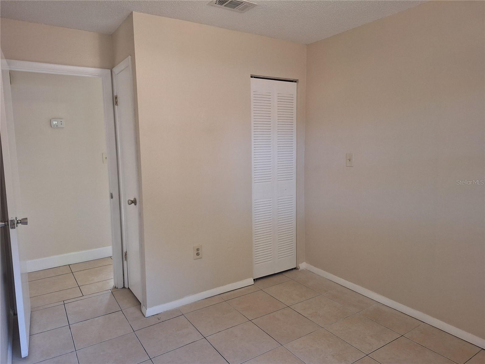 Image 9 of 21 For 607 Edward Street