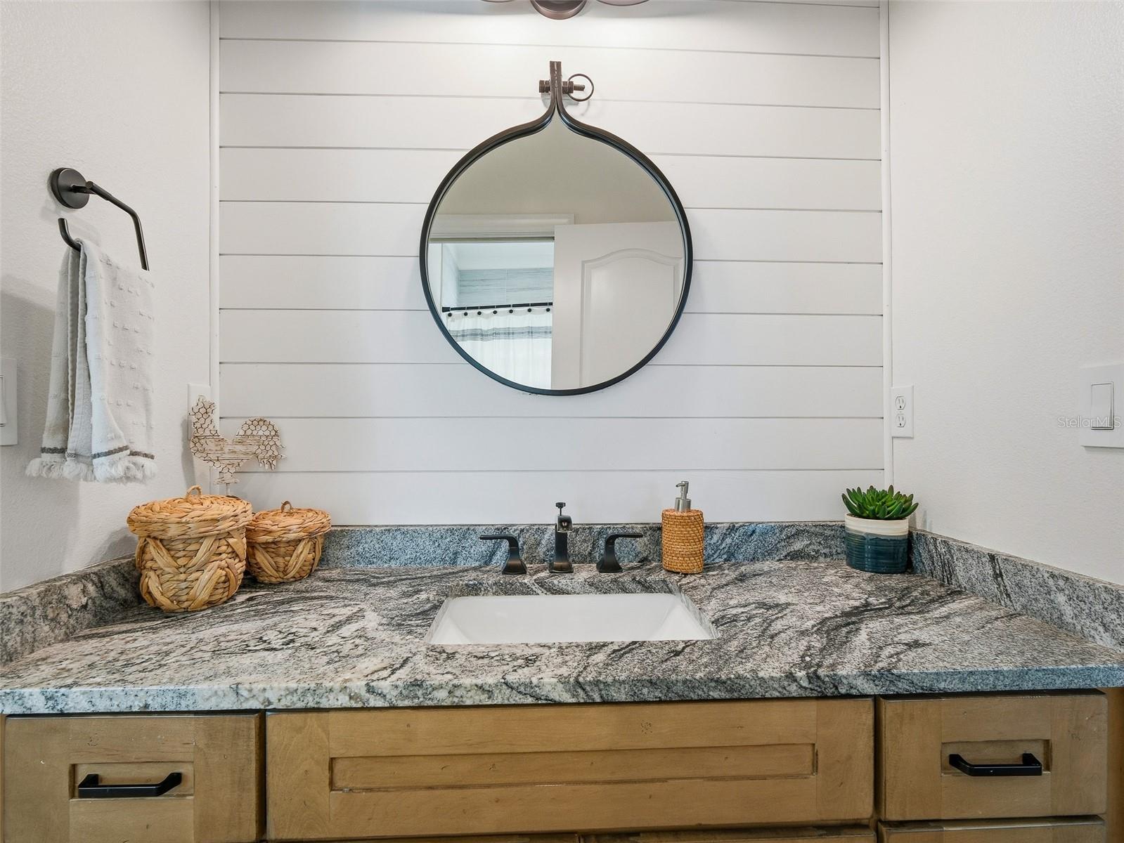 Image 32 of 62 For 1969 Glencoe Road