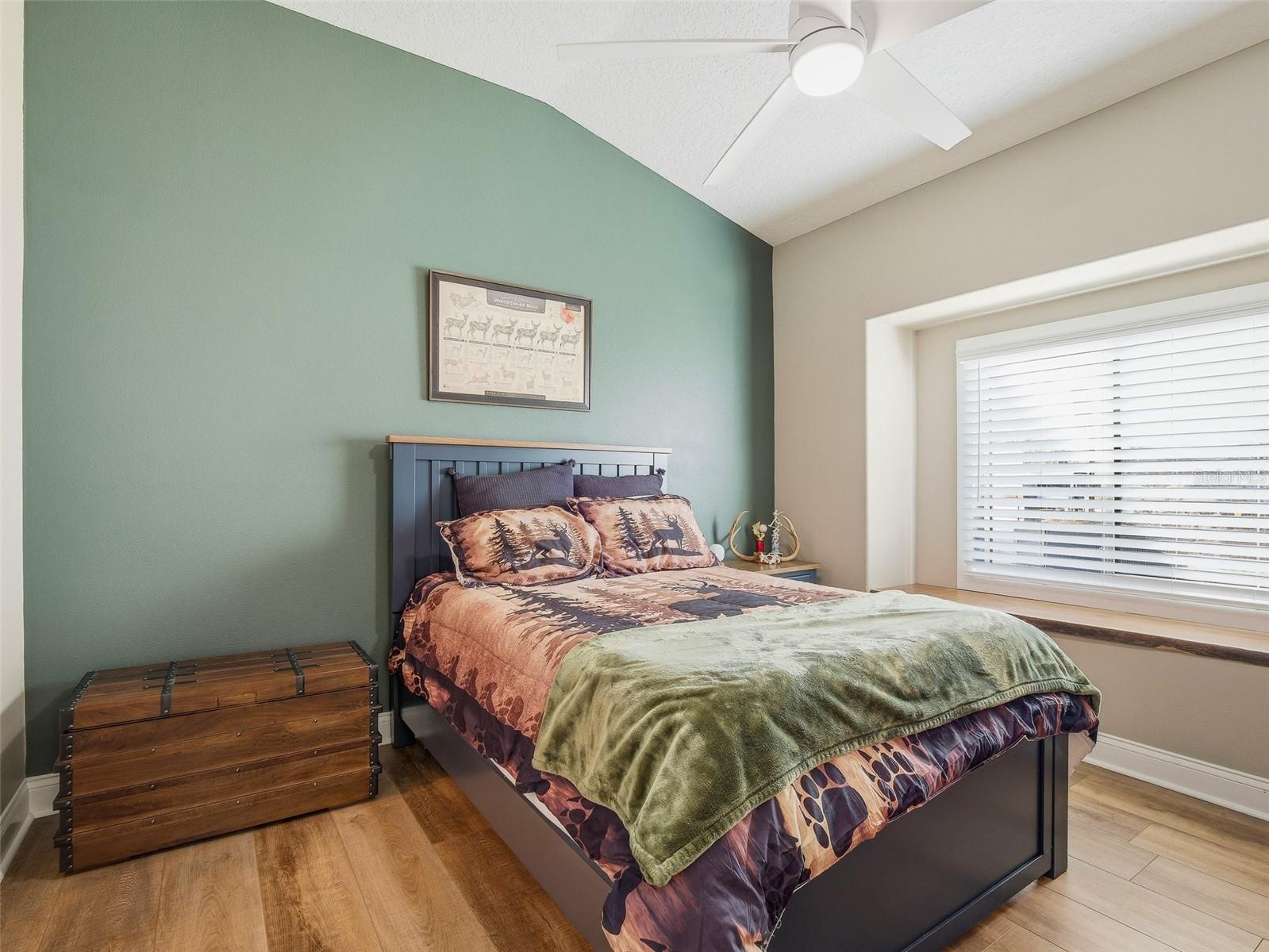 Image 33 of 62 For 1969 Glencoe Road