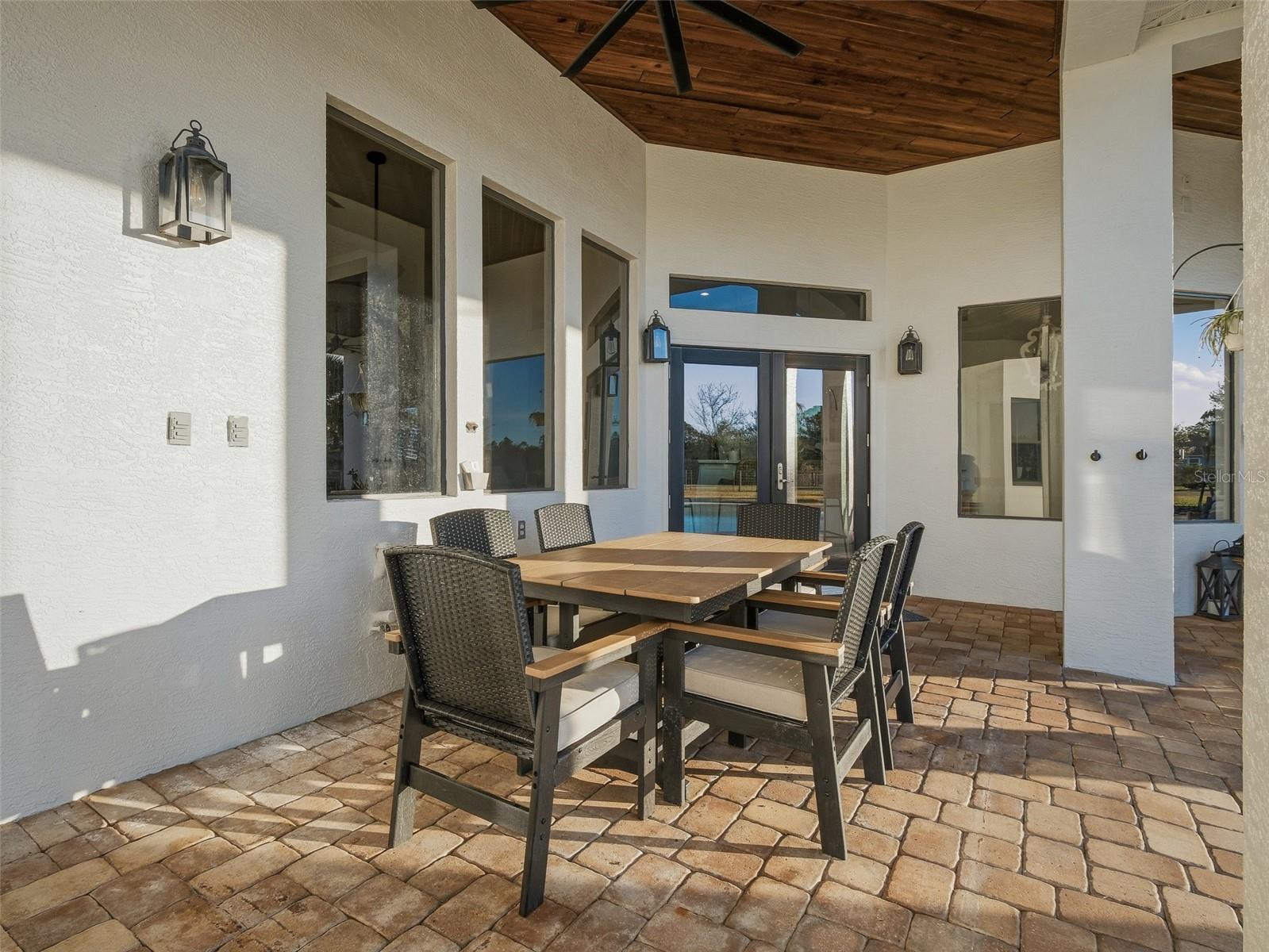 Image 42 of 62 For 1969 Glencoe Road