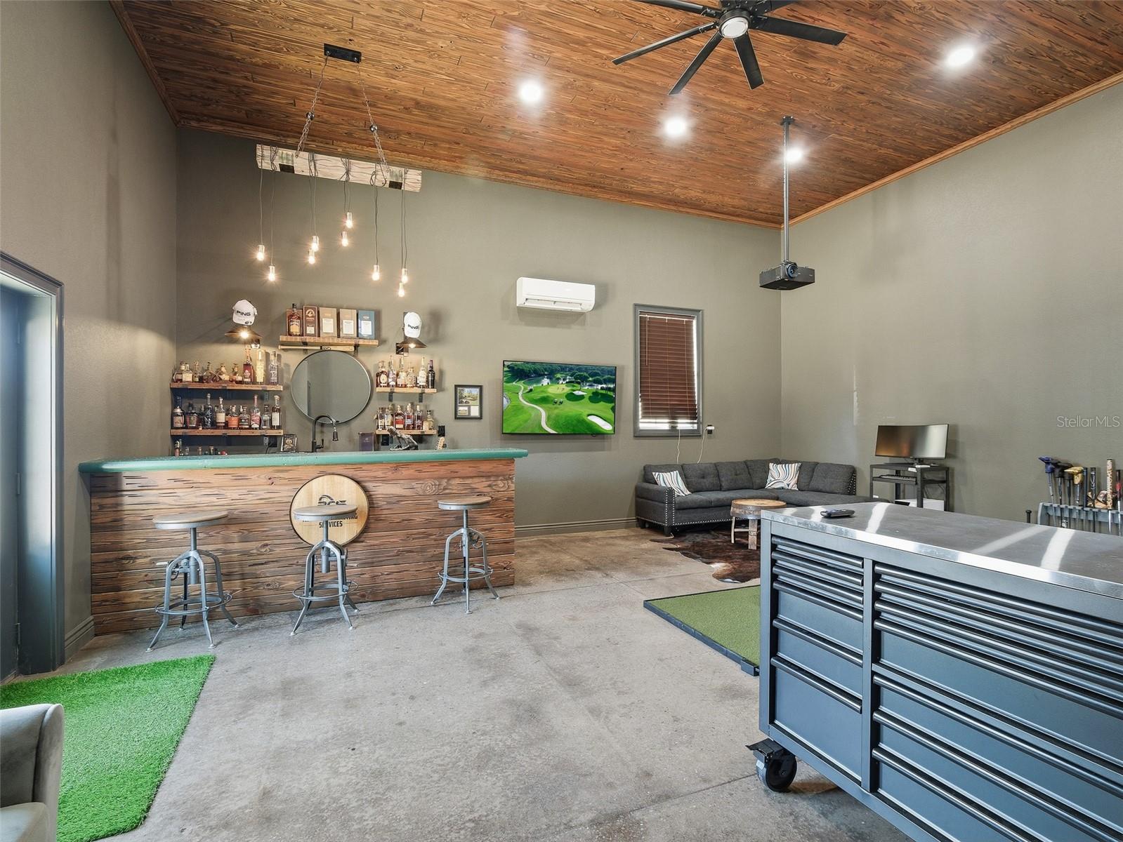 Image 49 of 62 For 1969 Glencoe Road