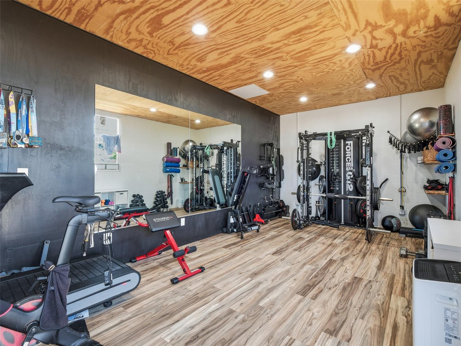 Image 52 of 62 For 1969 Glencoe Road