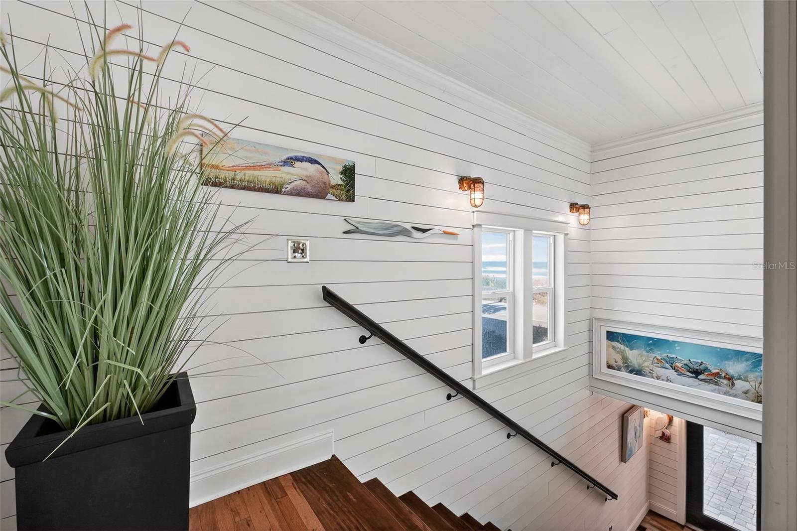 Image 16 of 70 For 6118 Atlantic Avenue