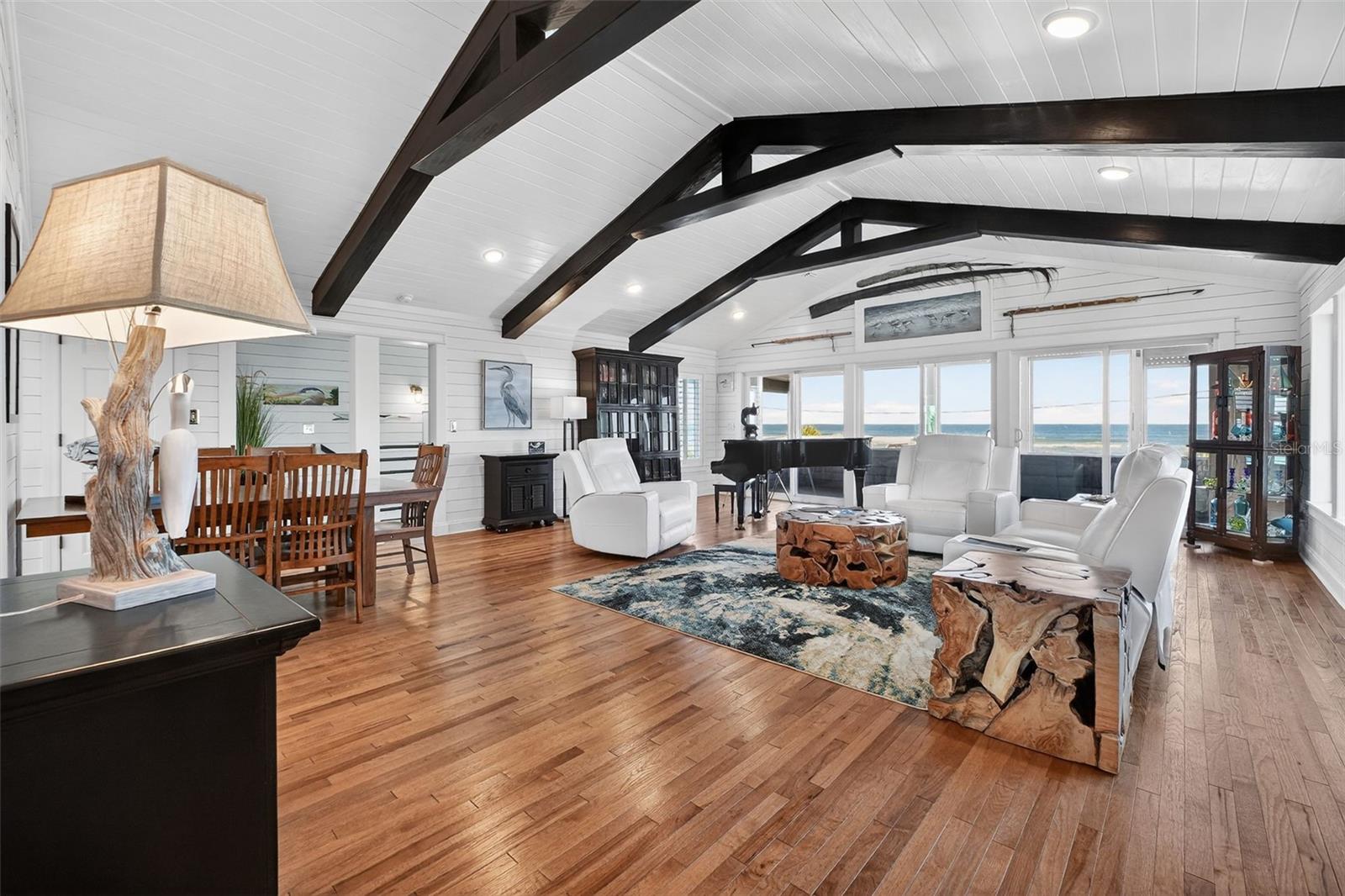 Image 18 of 70 For 6118 Atlantic Avenue