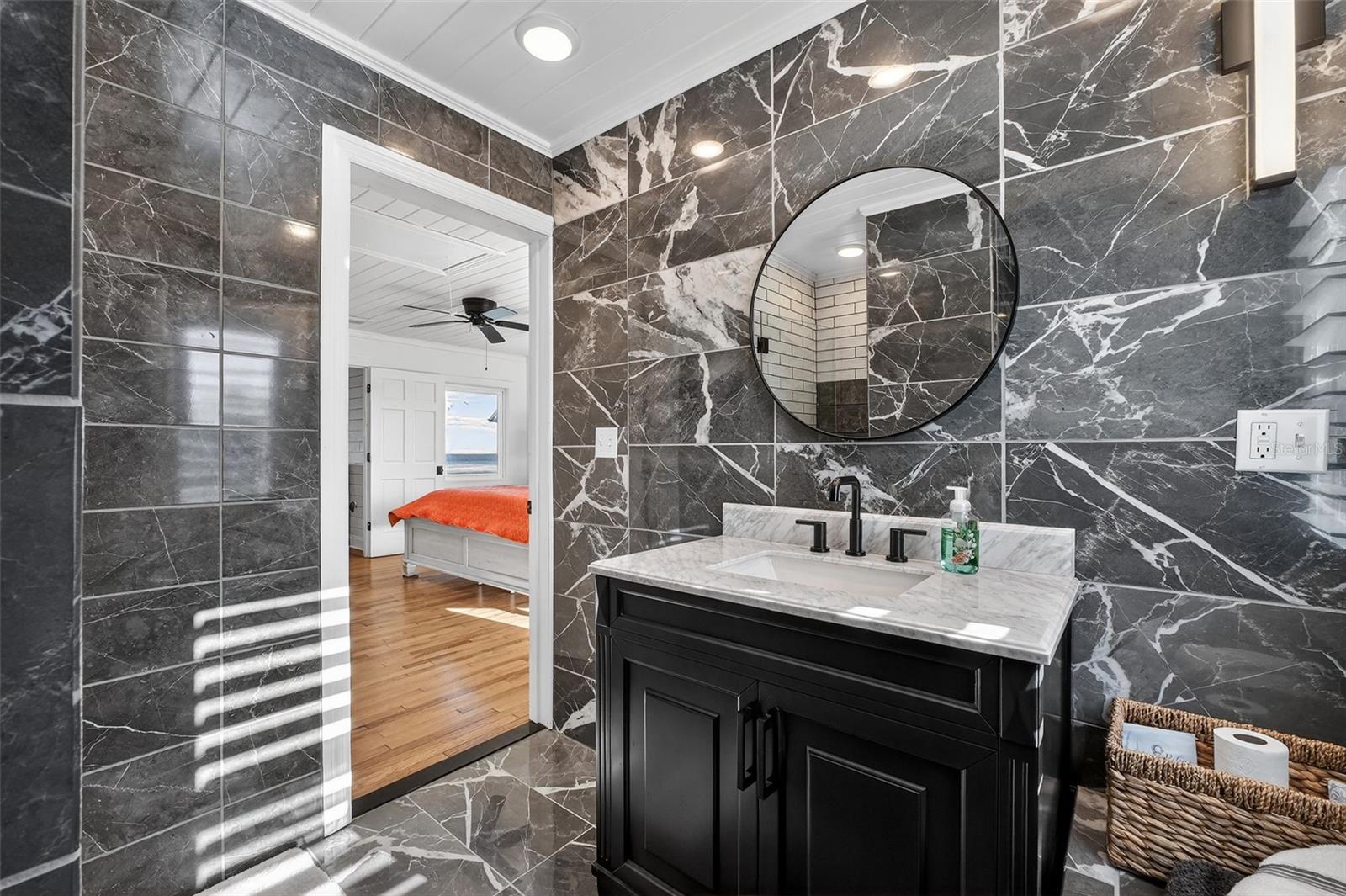 Image 40 of 70 For 6118 Atlantic Avenue