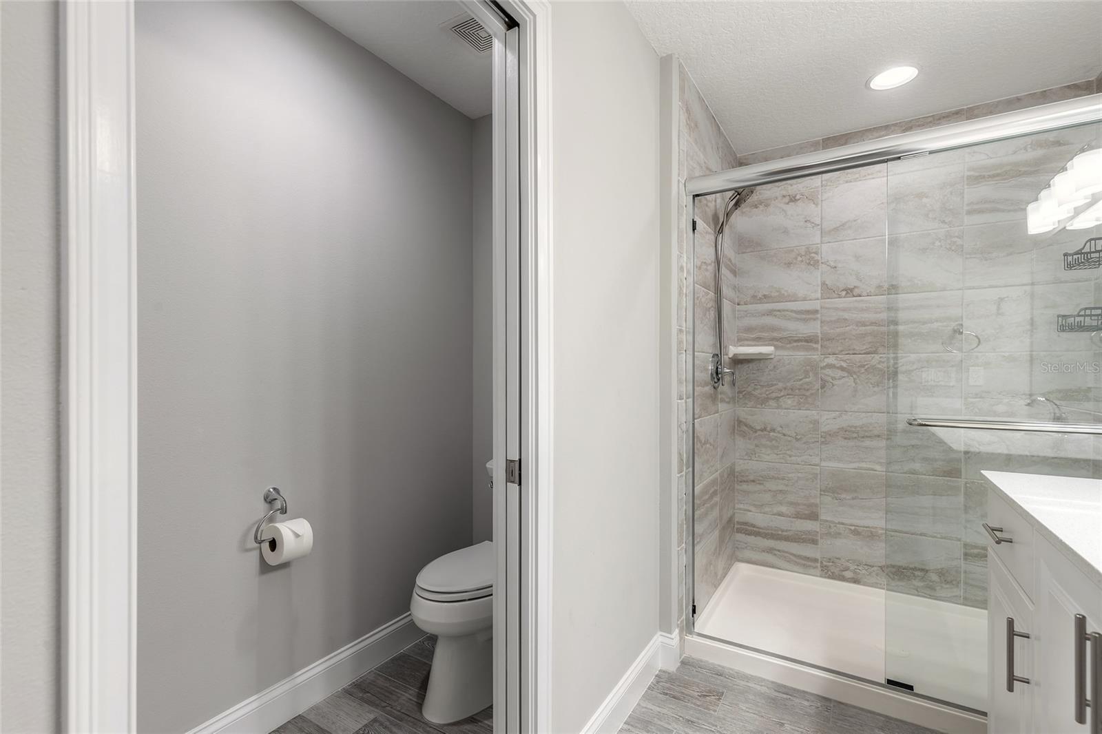 Image 21 of 71 For 3461 Medici Boulevard