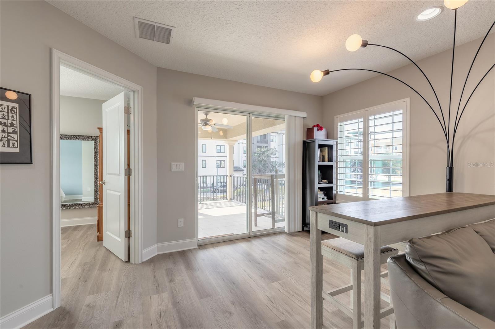 Image 22 of 71 For 3461 Medici Boulevard