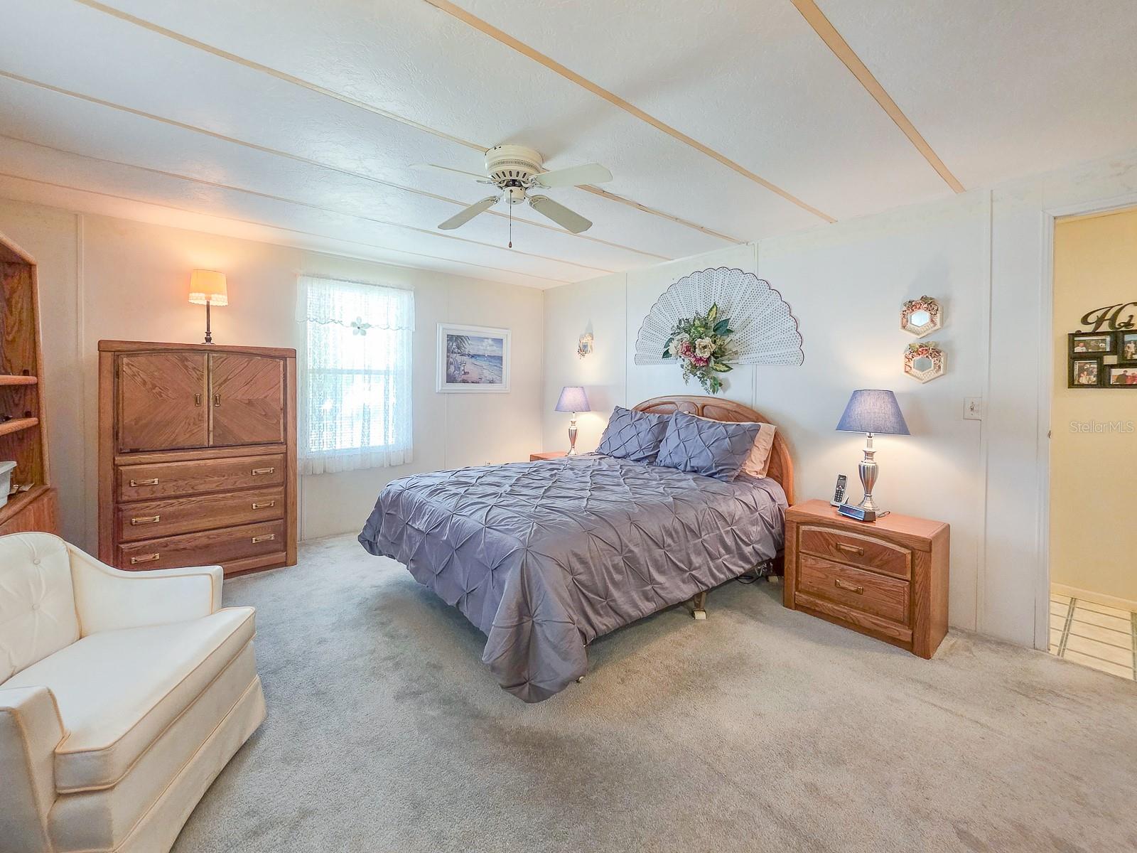 Image 18 of 42 For 719 Dove Avenue