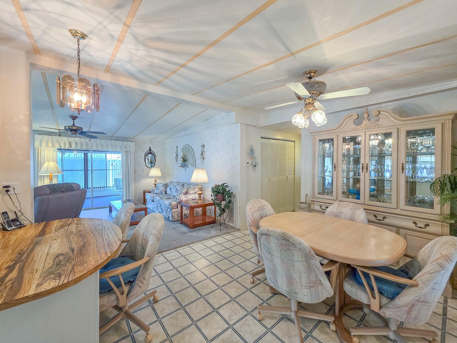 Image 5 of 42 For 719 Dove Avenue