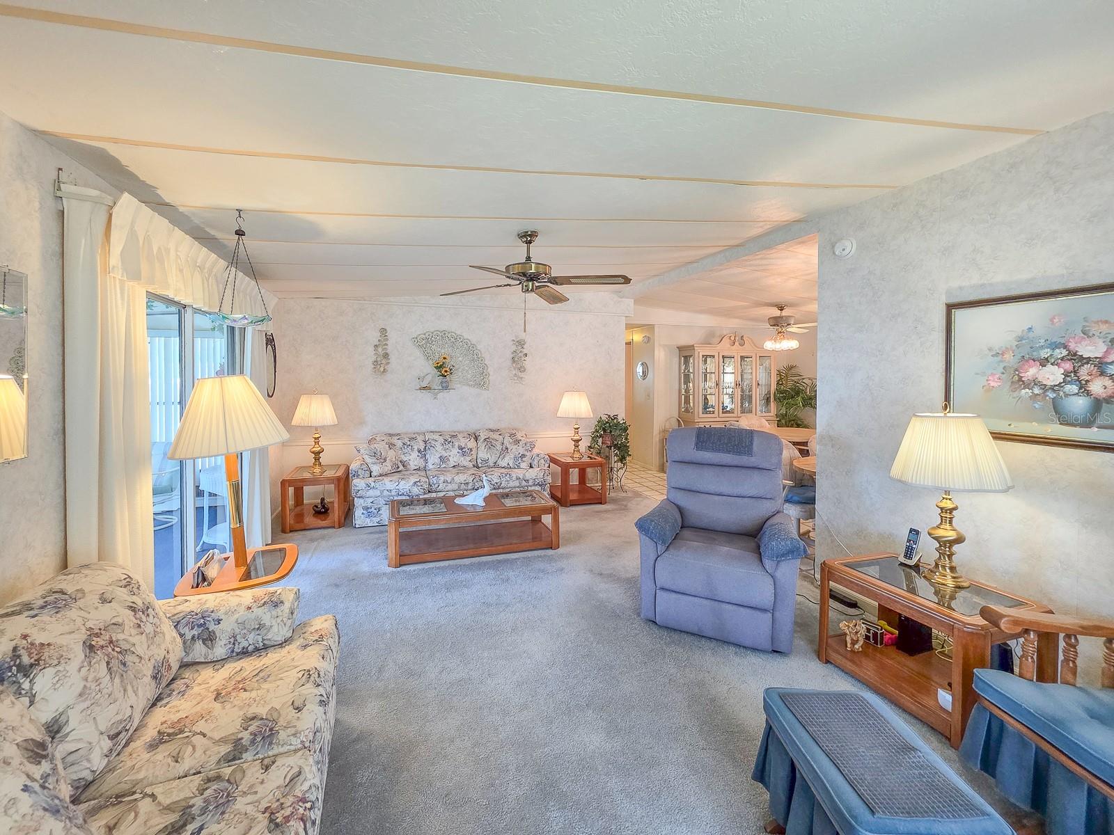 Image 9 of 42 For 719 Dove Avenue