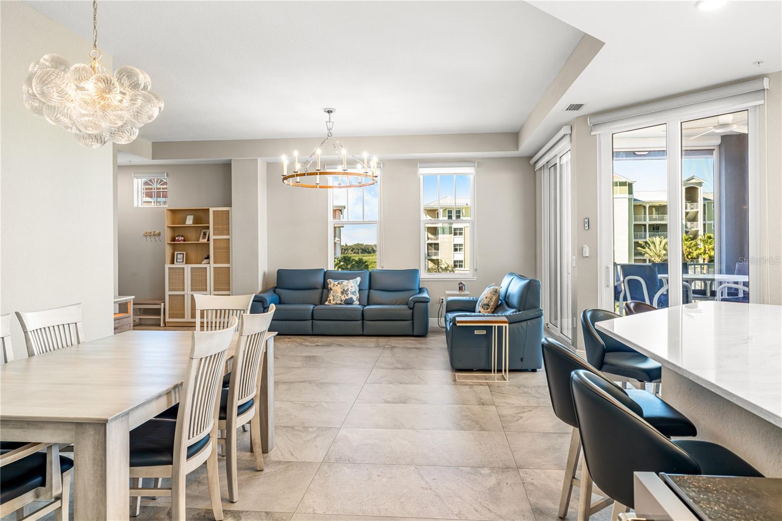 Image 18 of 50 For 1 Riverwalk Drive 401