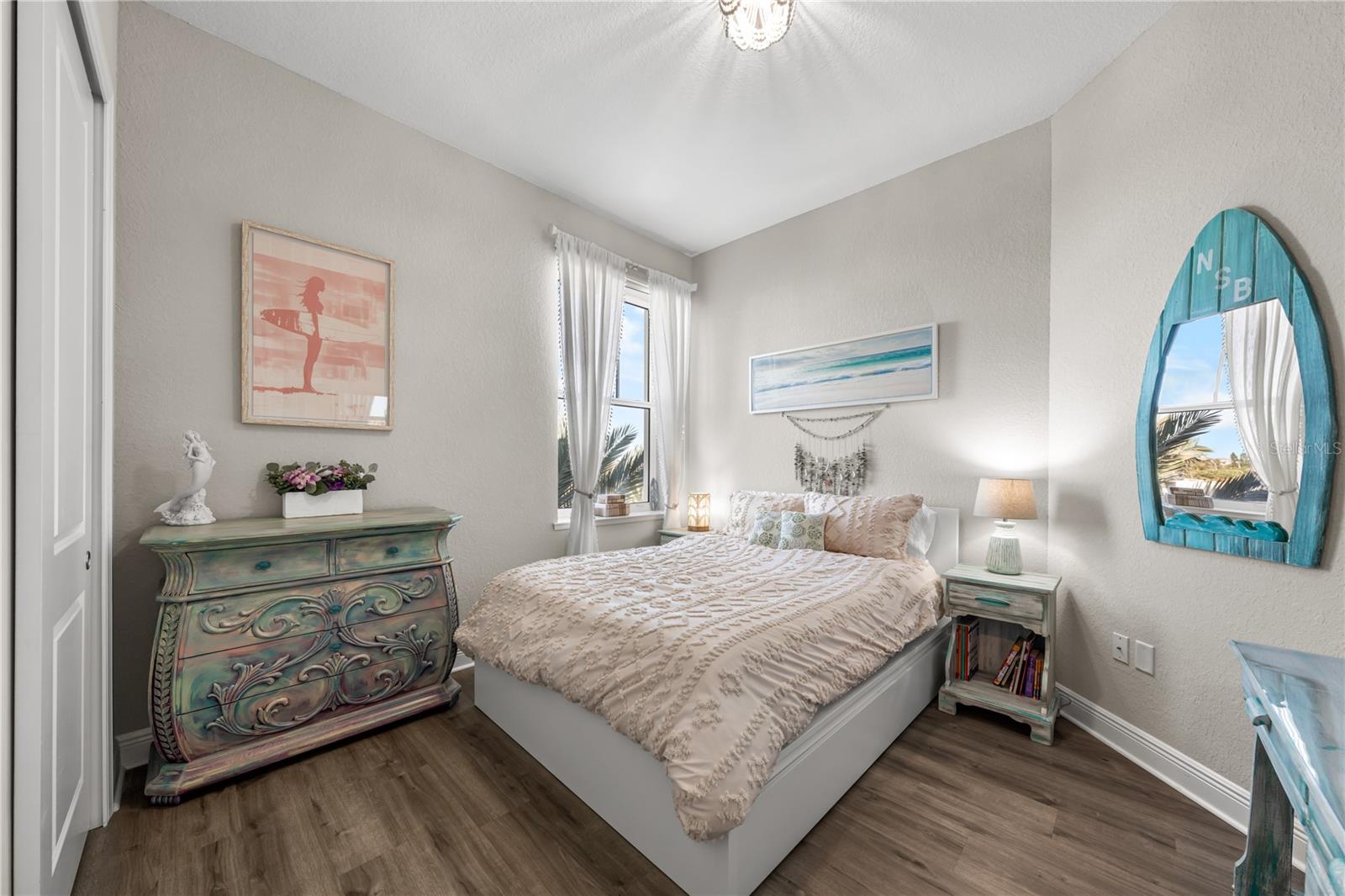 Image 27 of 50 For 1 Riverwalk Drive 401