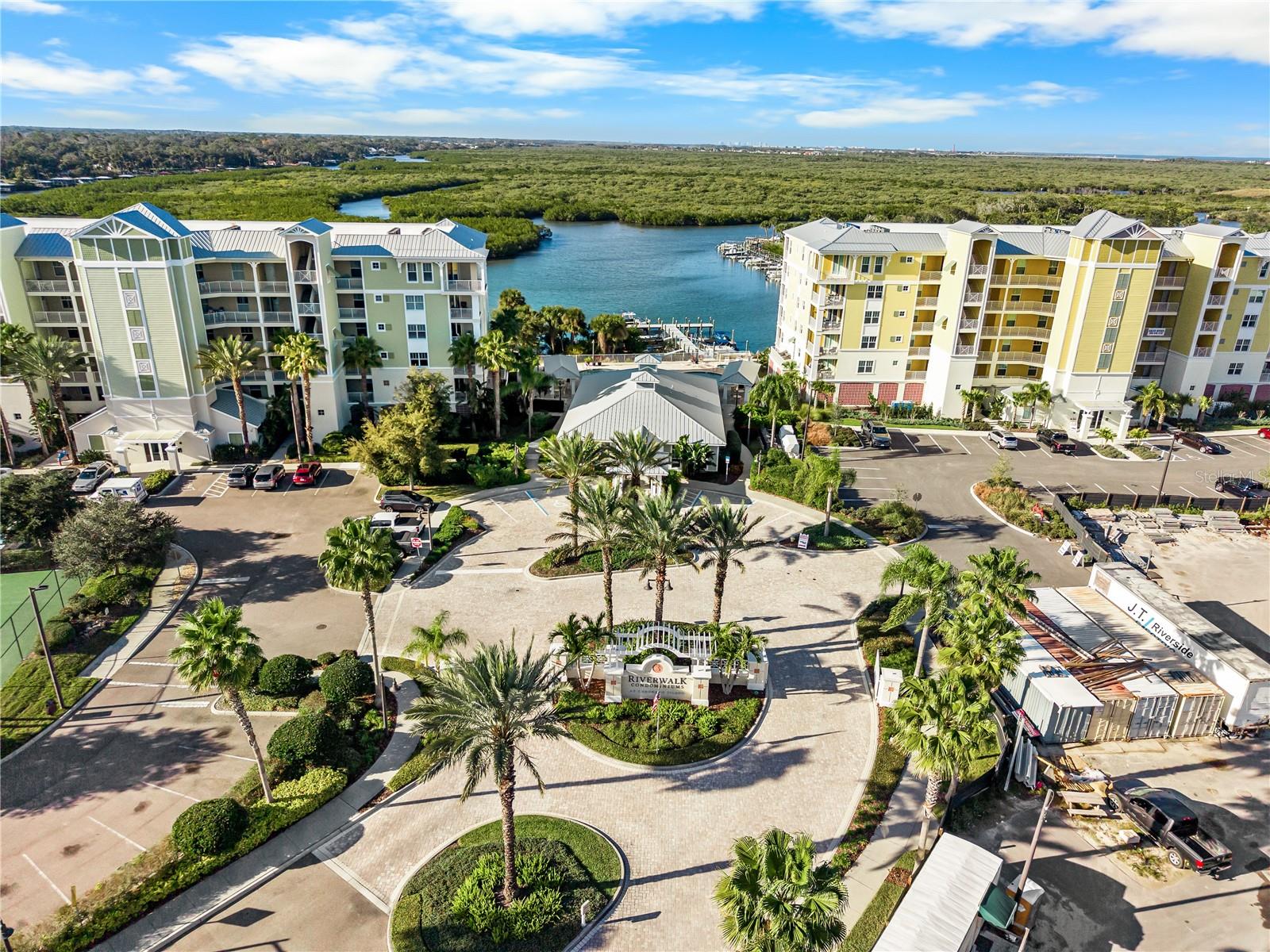 Image 5 of 50 For 1 Riverwalk Drive 401