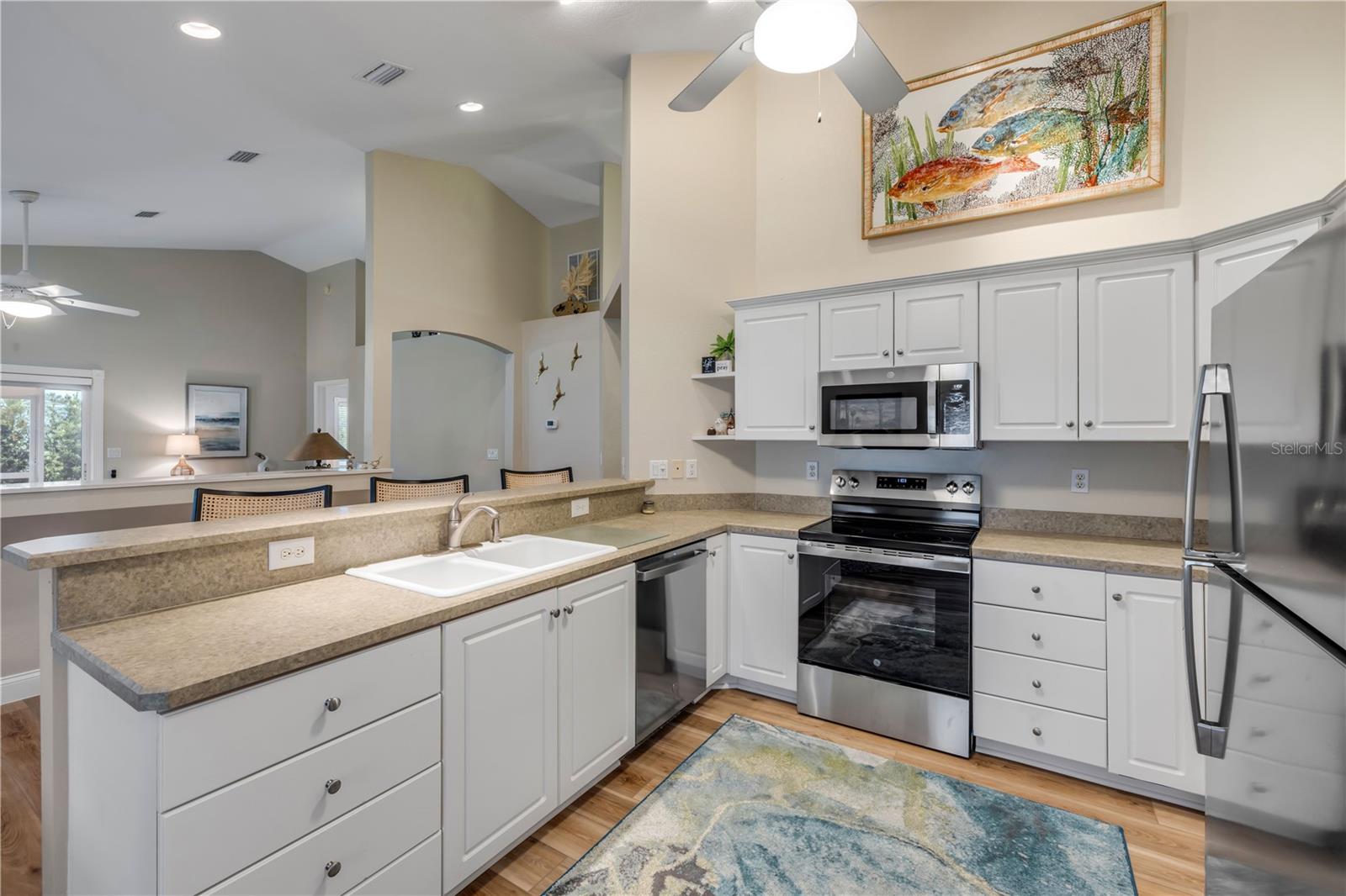 Image 12 of 44 For 682 Middlebury Loop