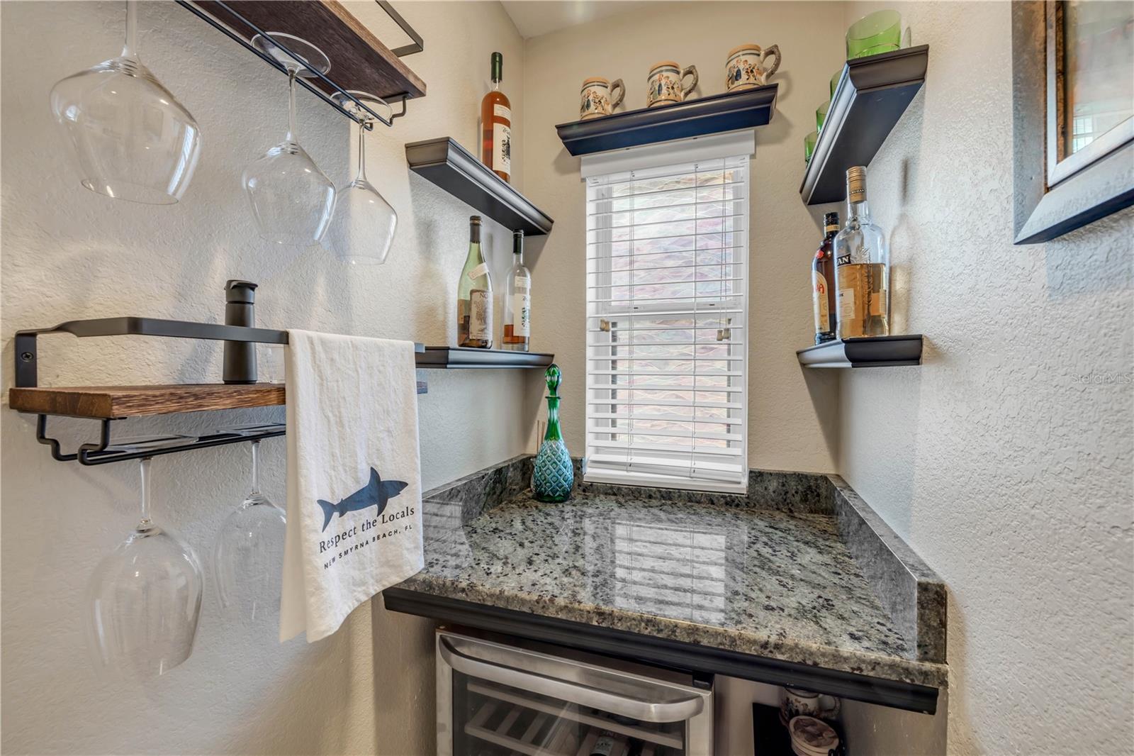 Image 15 of 44 For 682 Middlebury Loop