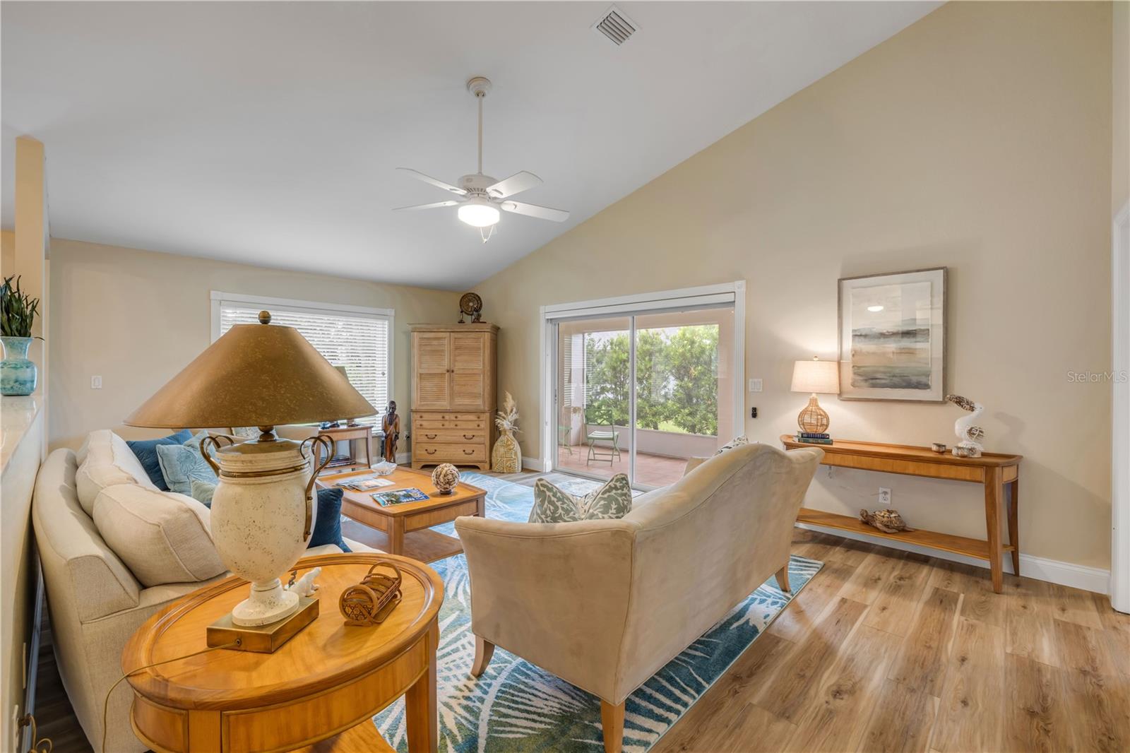 Image 16 of 44 For 682 Middlebury Loop