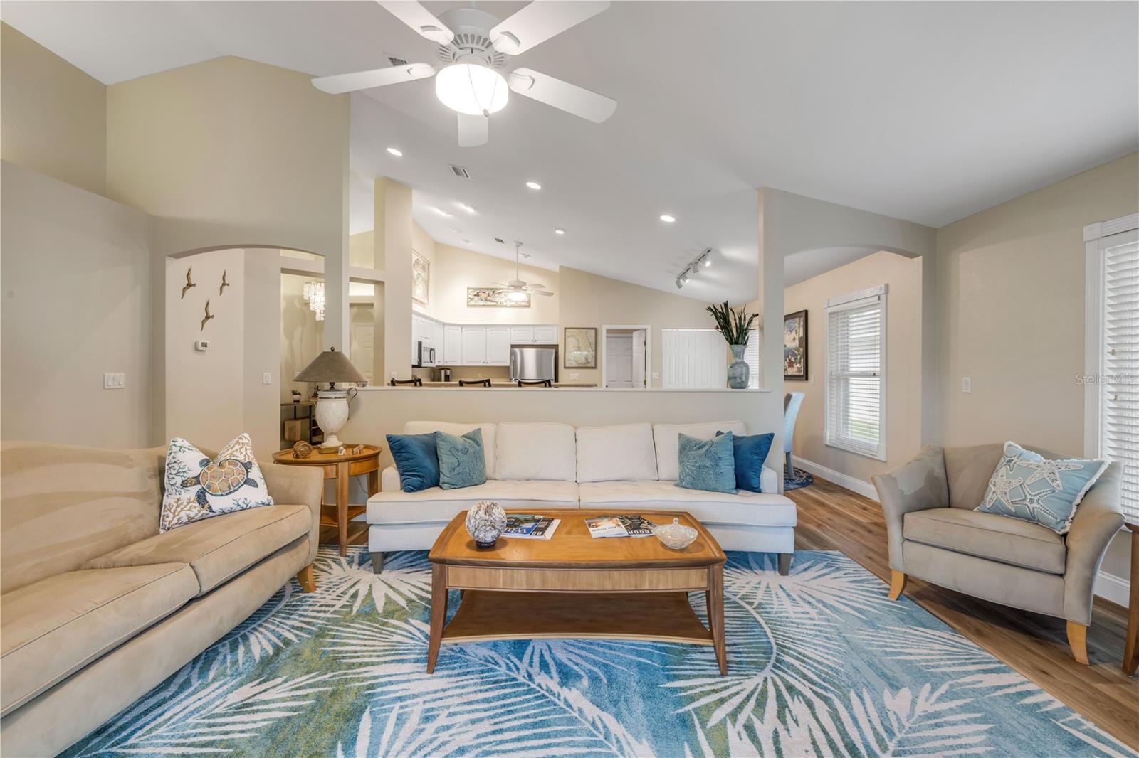 Image 21 of 44 For 682 Middlebury Loop